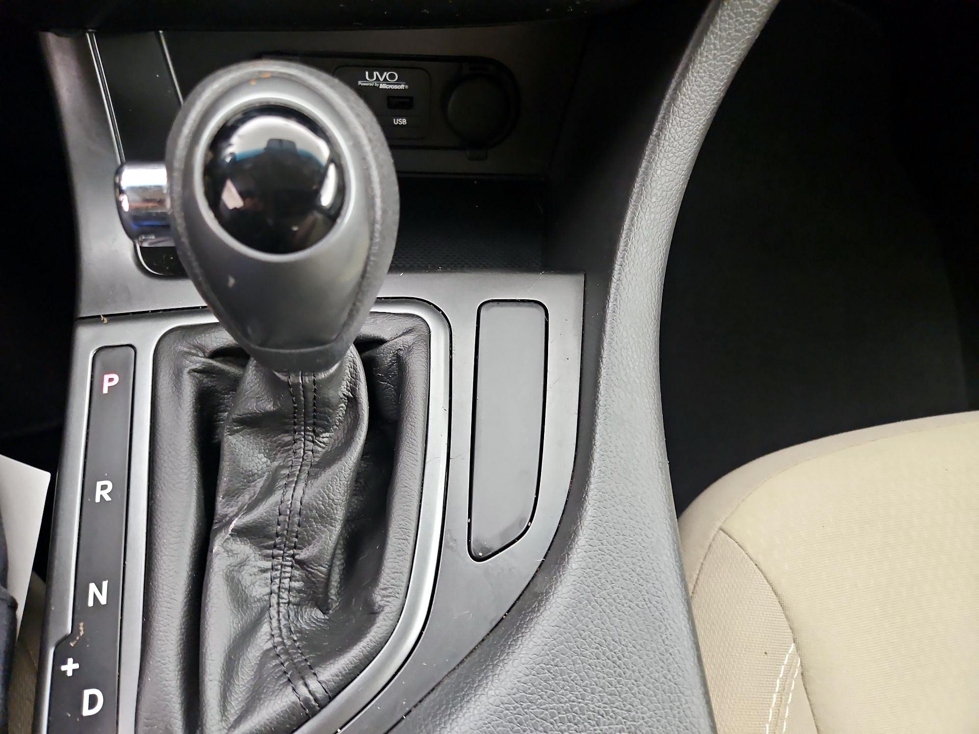 Thumbnail: 2013 Kia Optima - 17