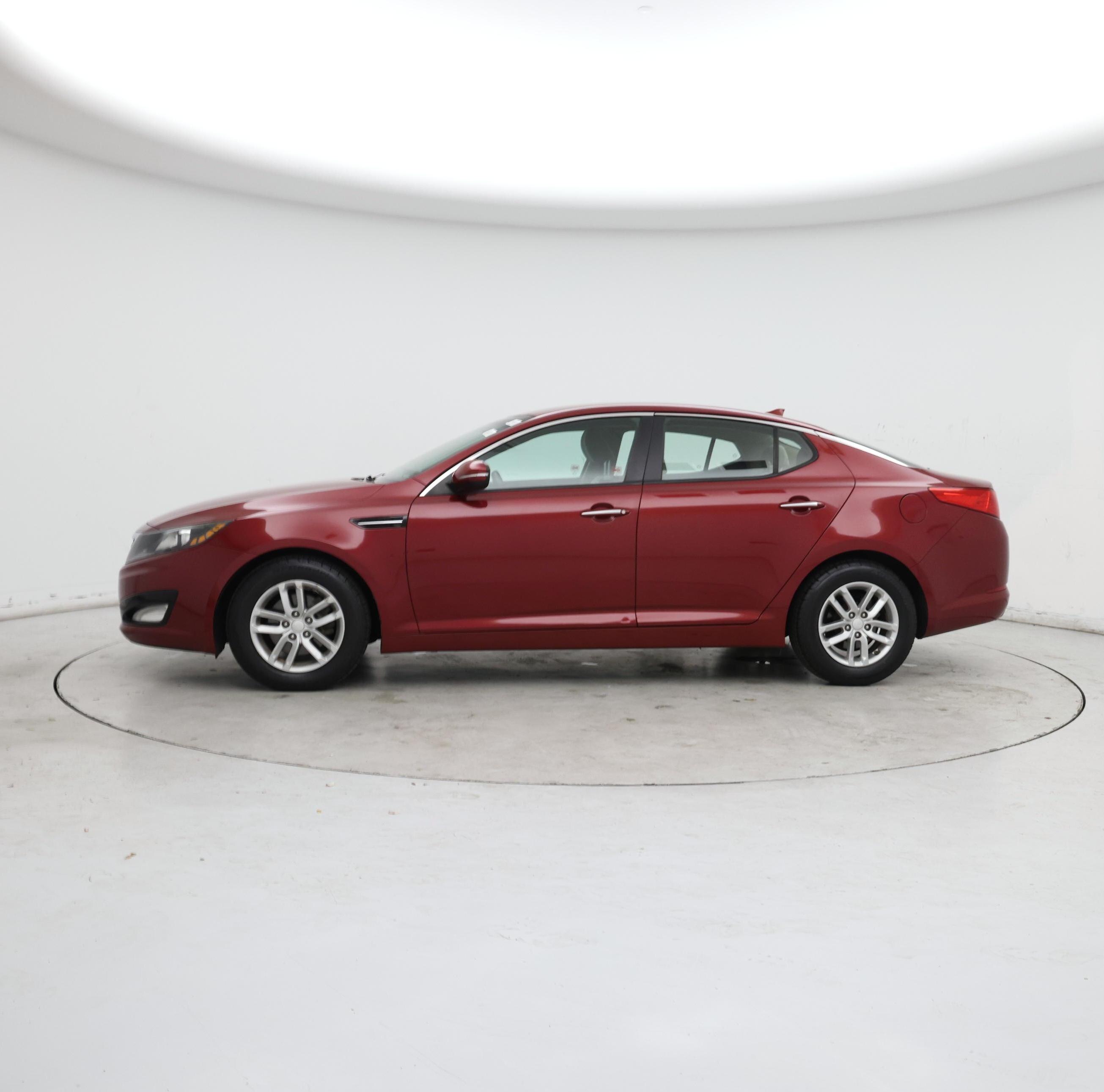 Thumbnail: 2013 Kia Optima - 3