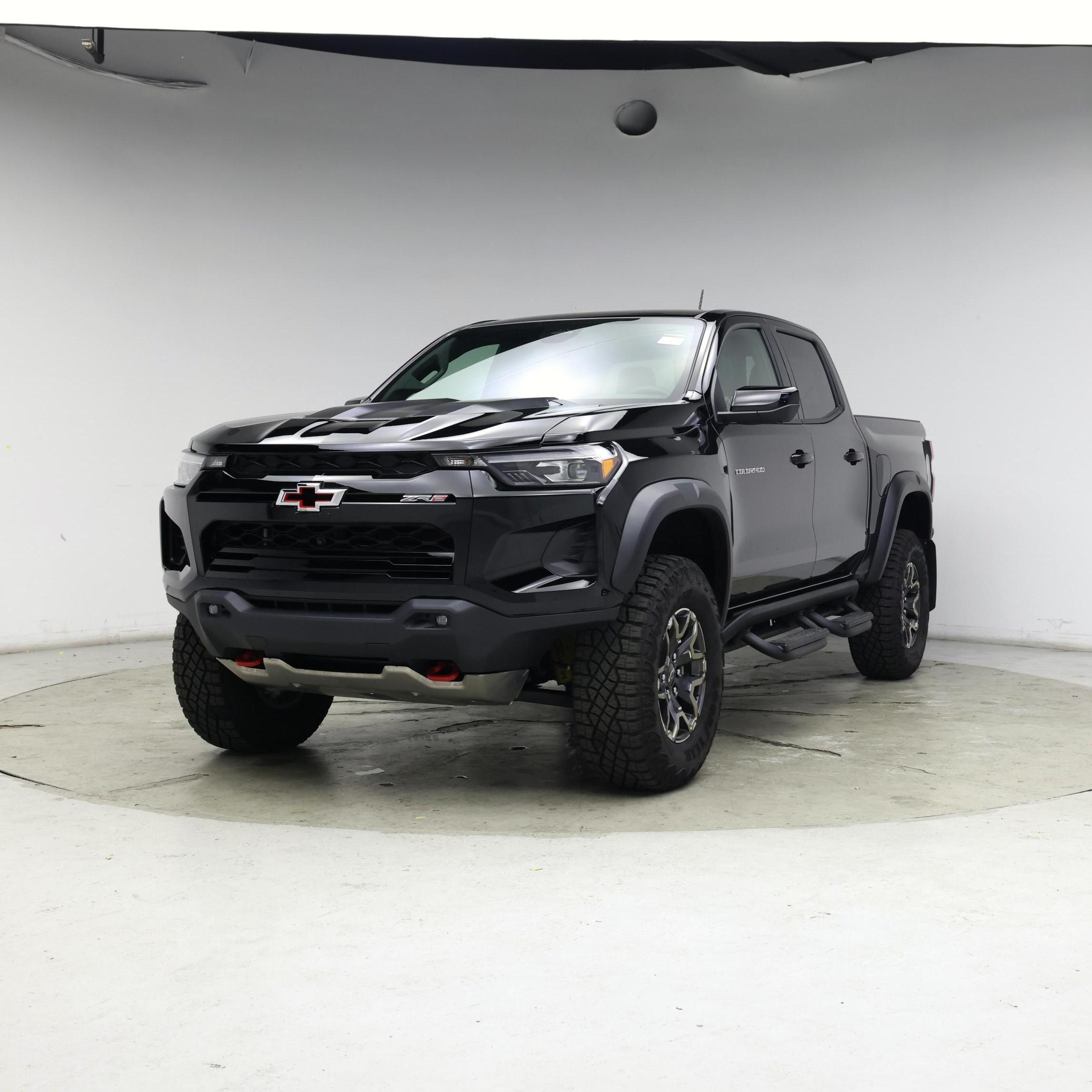 Thumbnail: 2024 Chevrolet Colorado - 4