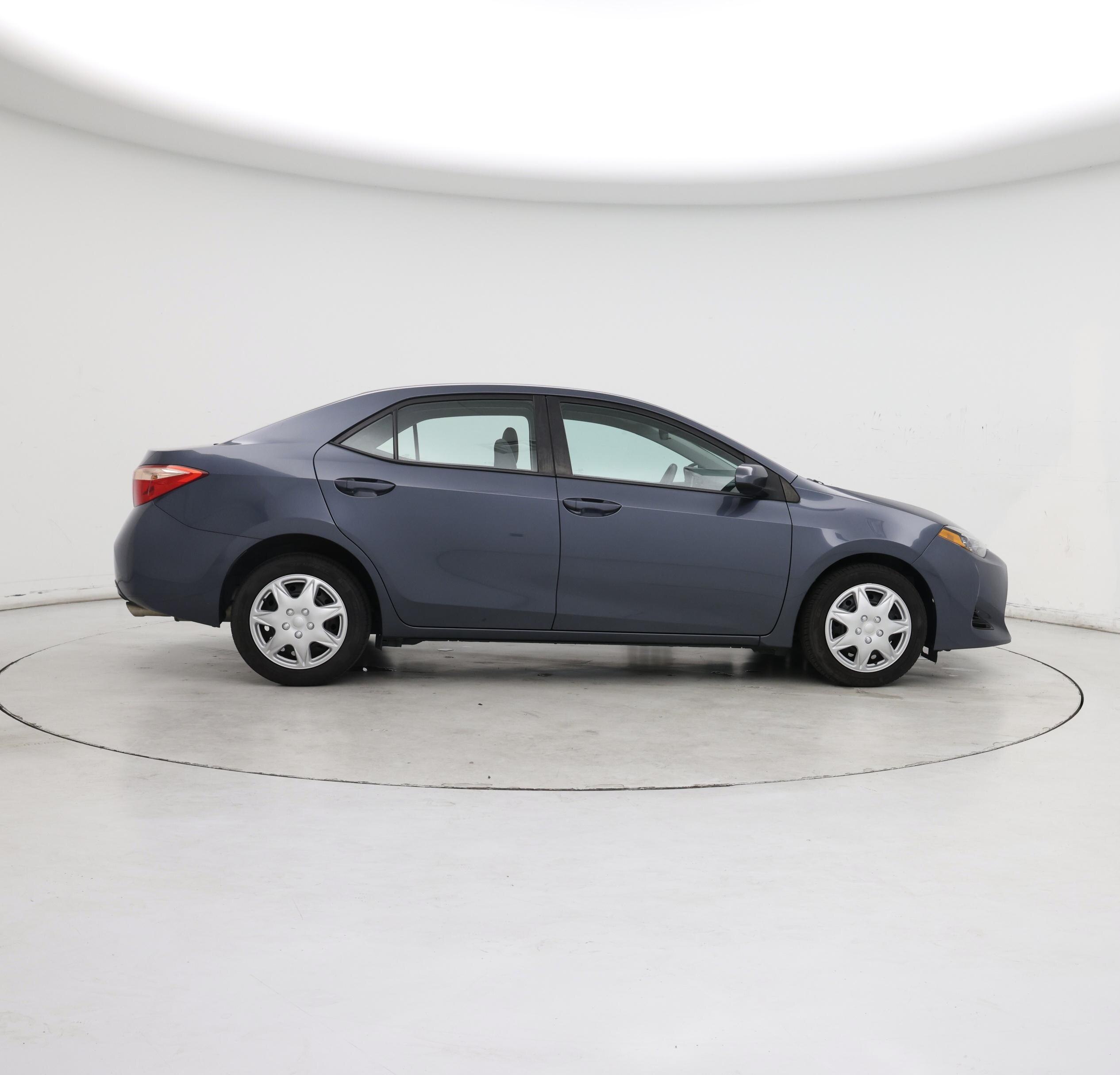 Thumbnail: 2017 Toyota Corolla - 7