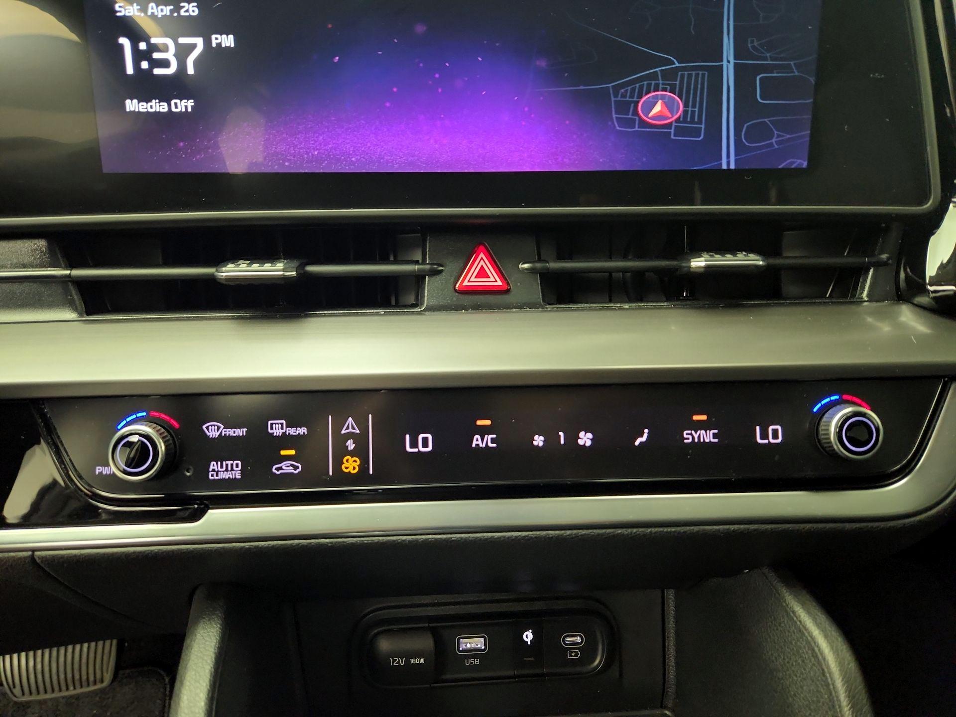 Thumbnail: 2023 Kia Sportage - 17