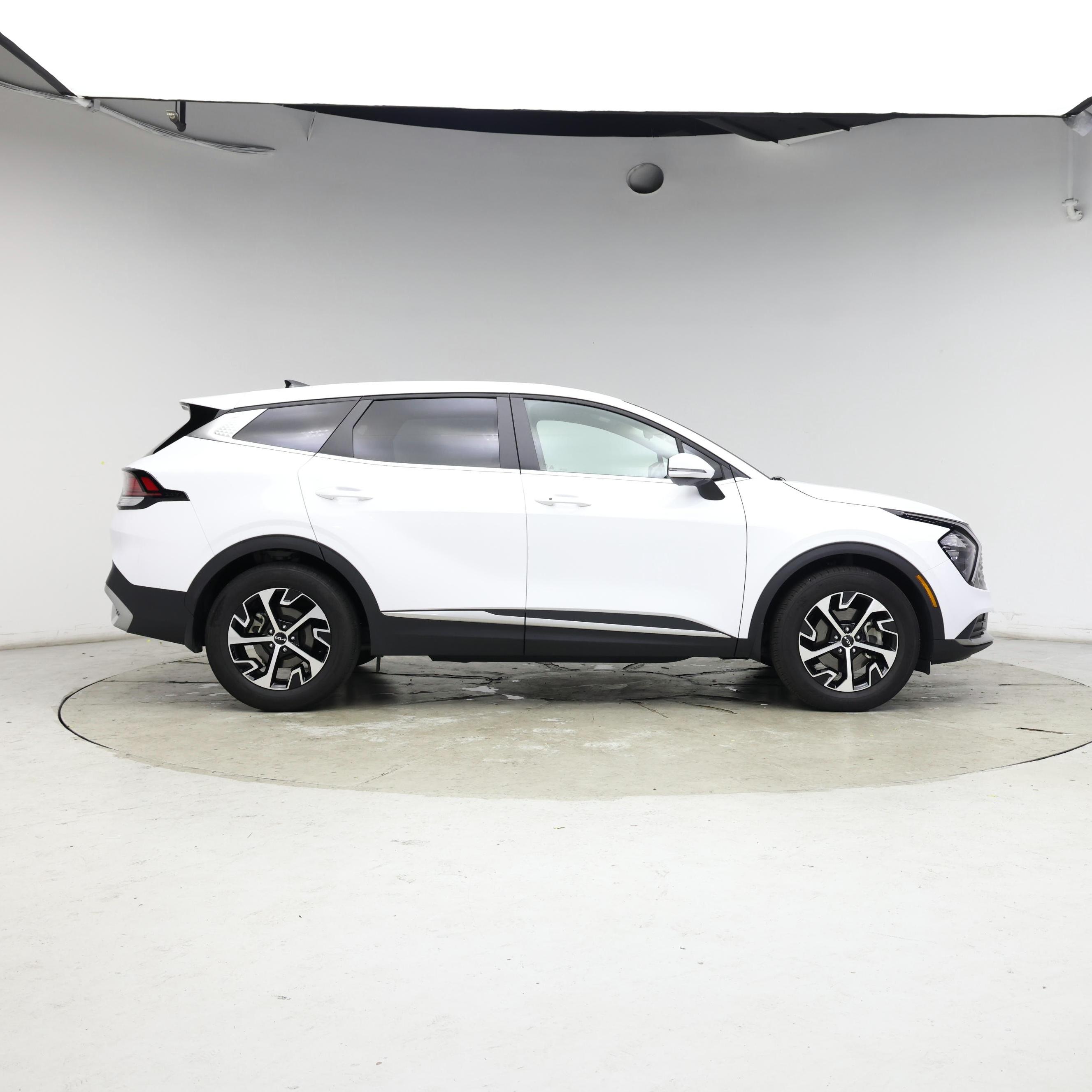 Thumbnail: 2023 Kia Sportage - 7