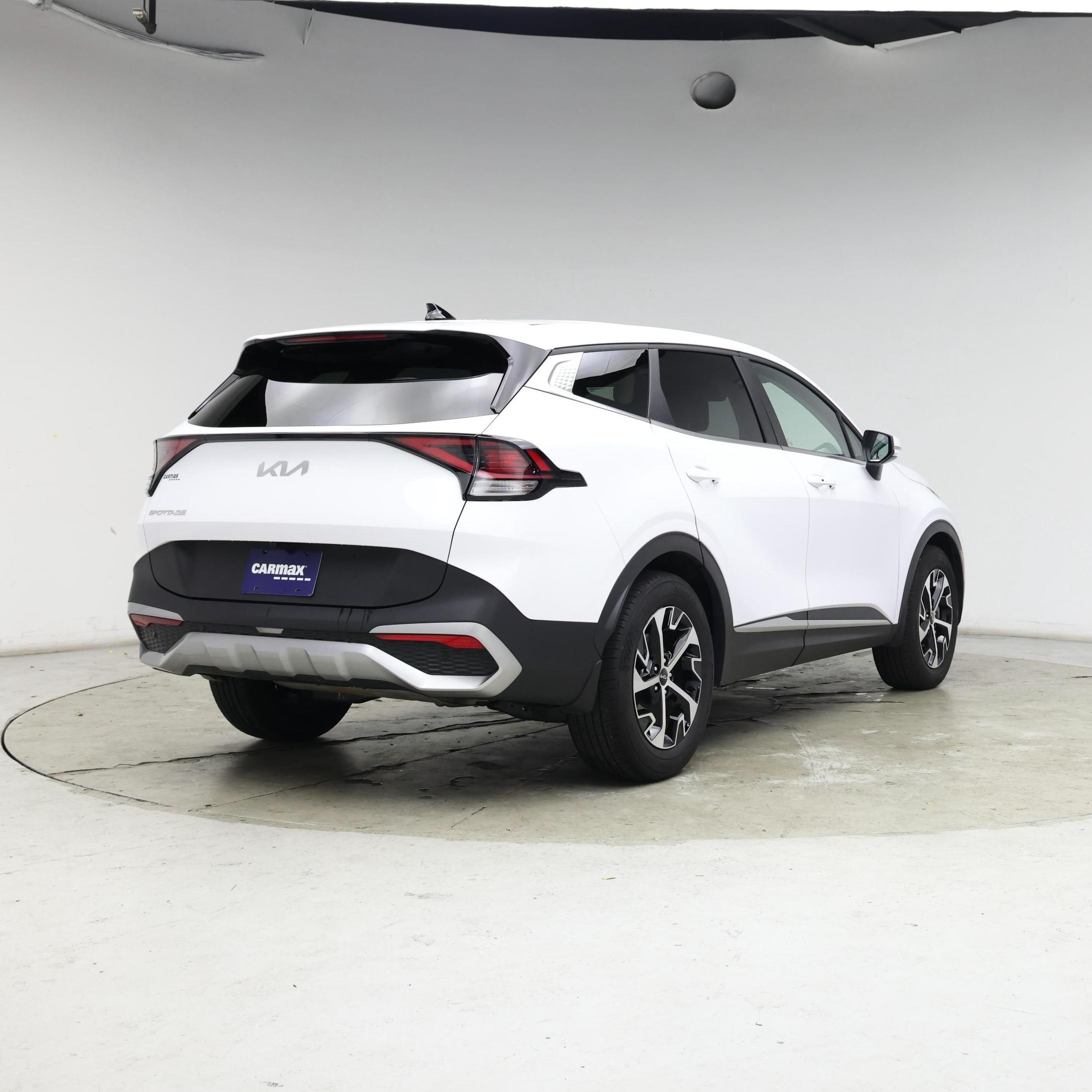 Thumbnail: 2023 Kia Sportage - 8