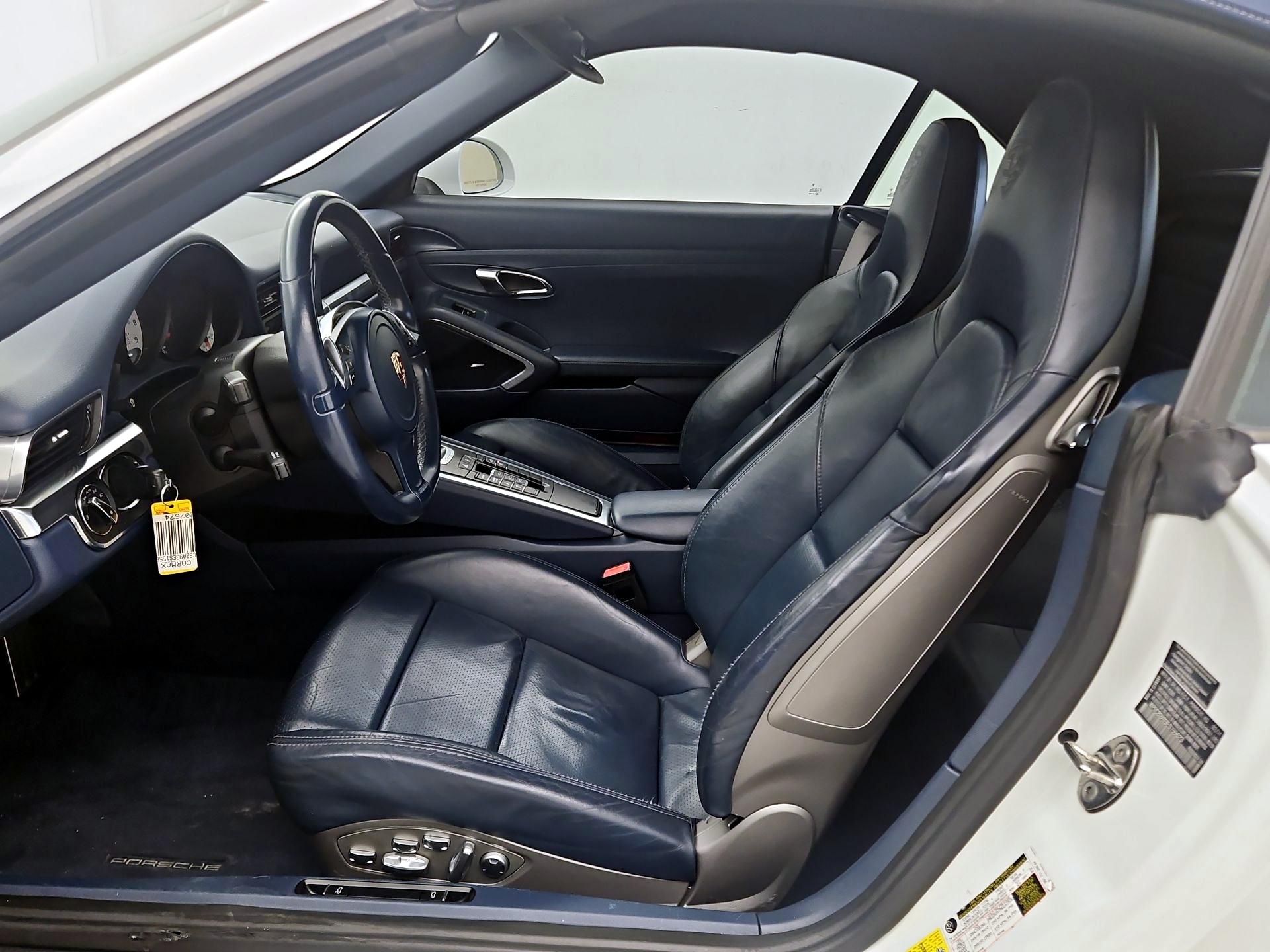 Thumbnail: 2014 Porsche 911 - 11