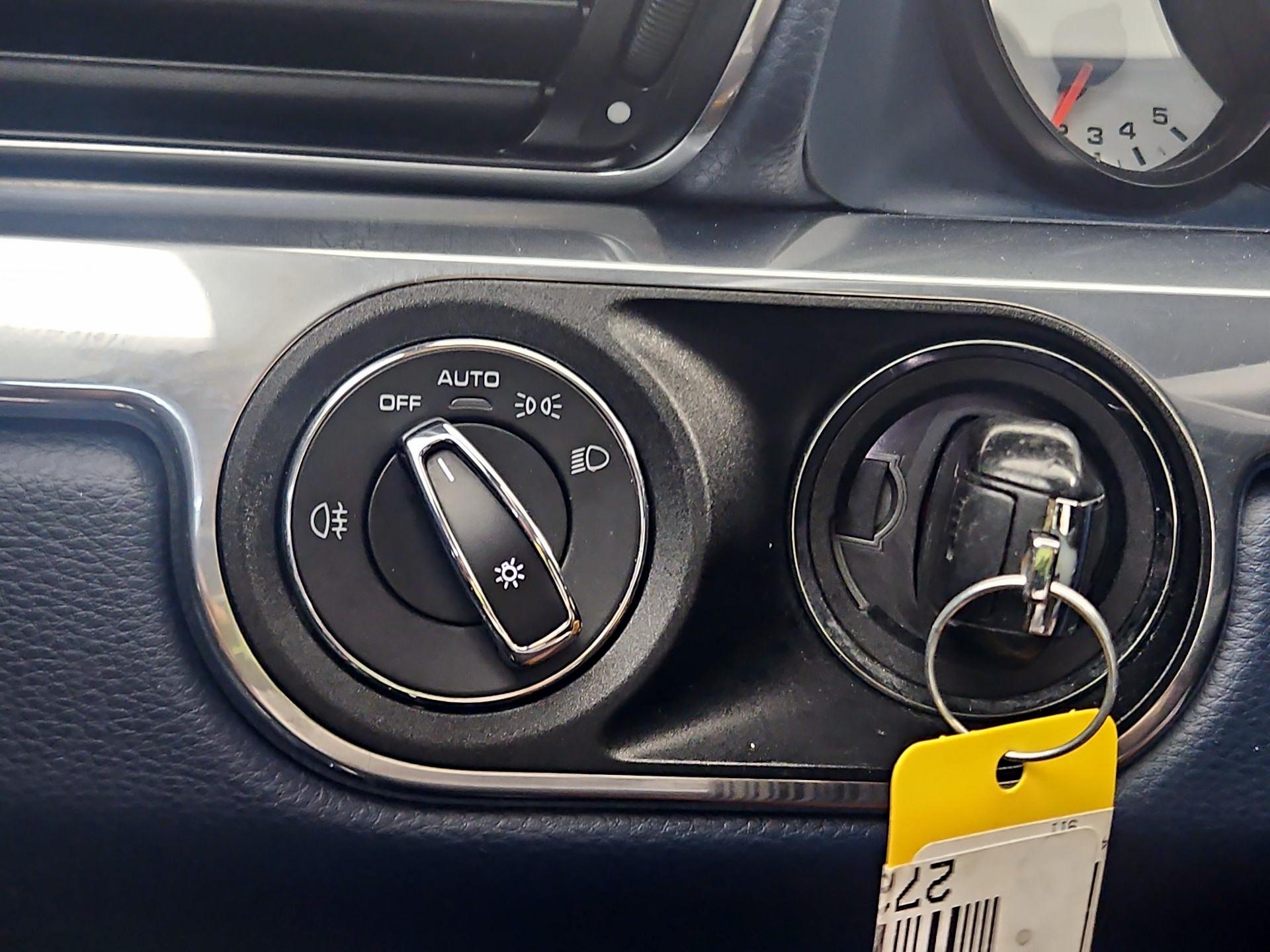 Thumbnail: 2014 Porsche 911 - 13
