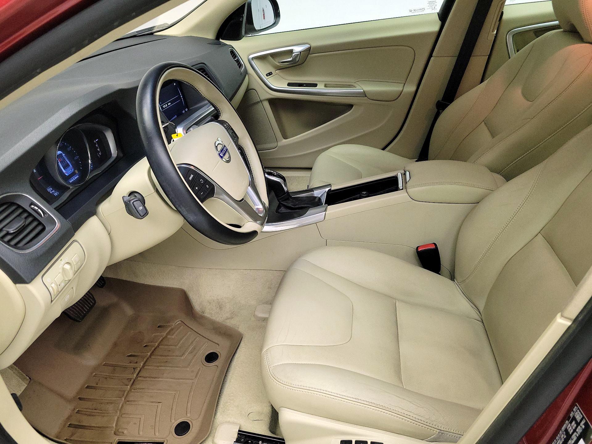 Thumbnail: 2015 Volvo S60 - 11