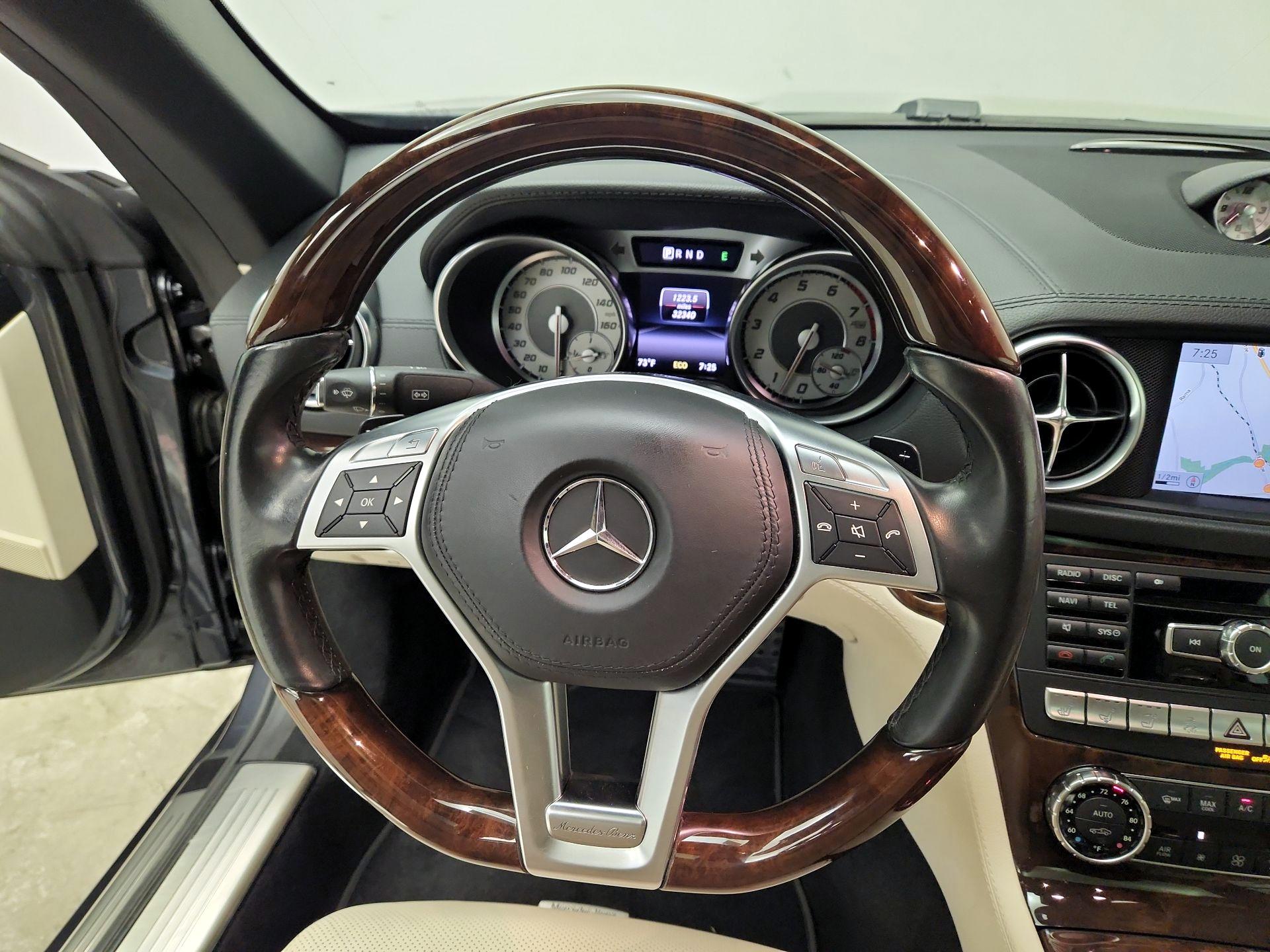 Thumbnail: 2014 Mercedes-Benz SL-Class - 10