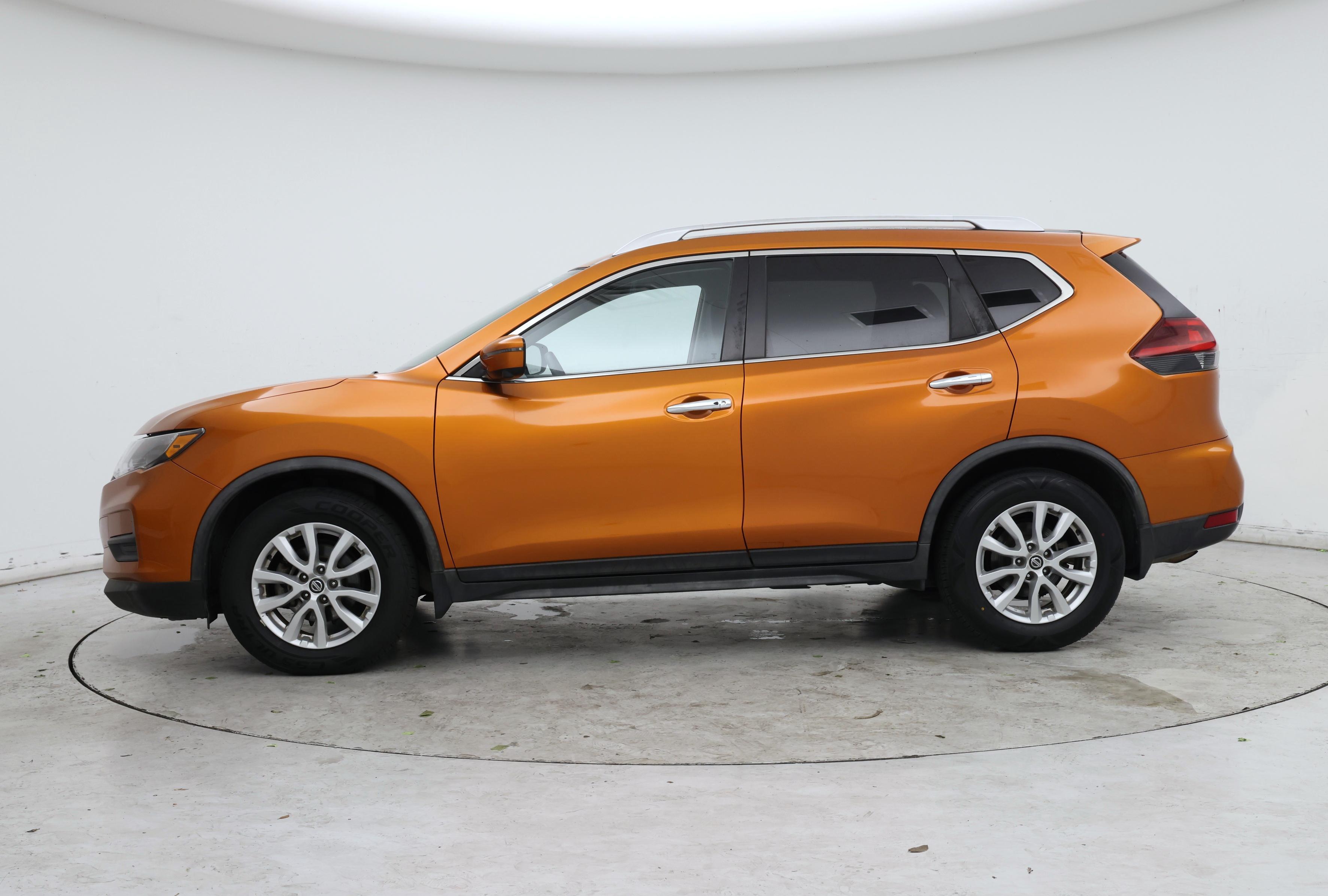 Thumbnail: 2018 Nissan Rogue - 3