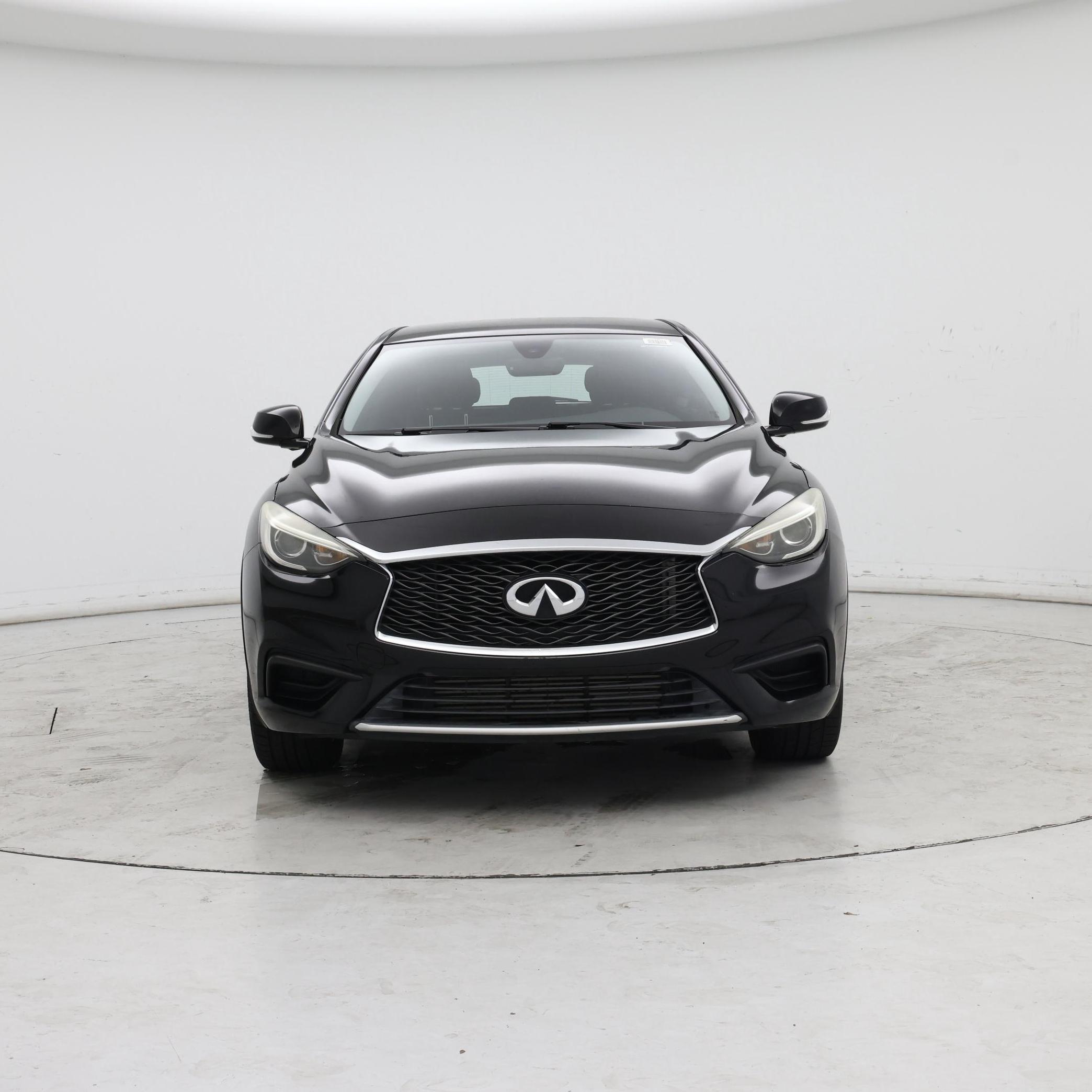 Thumbnail: 2017 INFINITI QX30 - 5