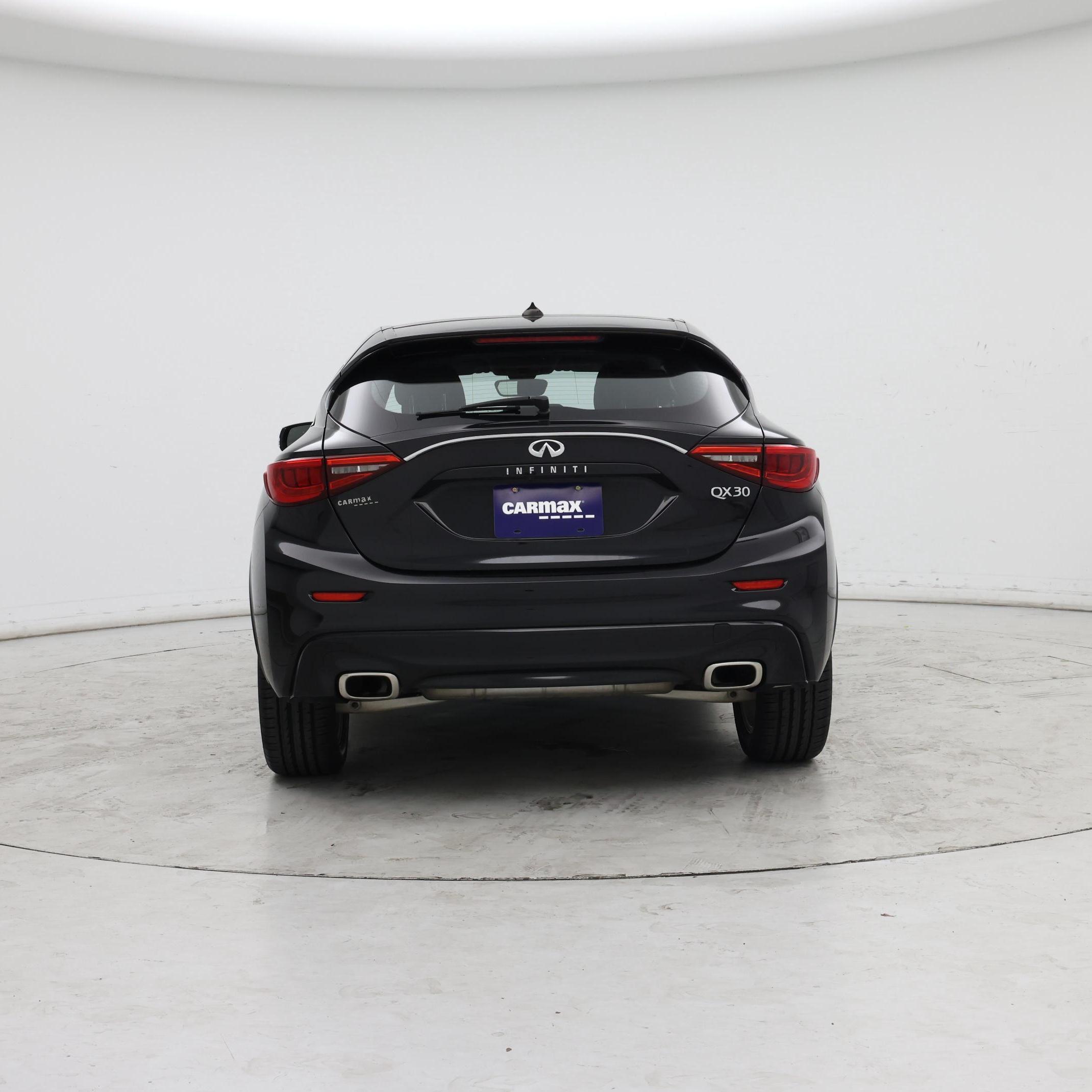 Thumbnail: 2017 INFINITI QX30 - 6