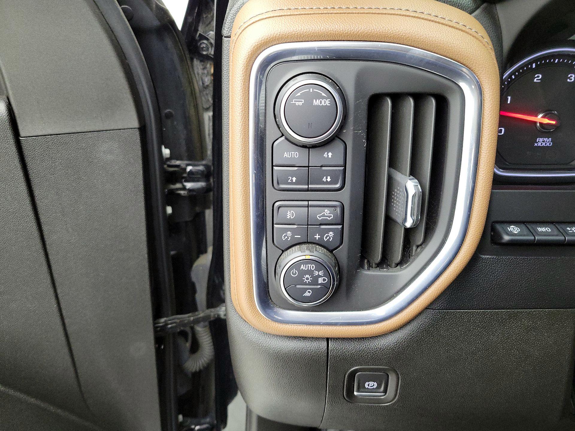 Thumbnail: 2023 Chevrolet Silverado 2500 - 13