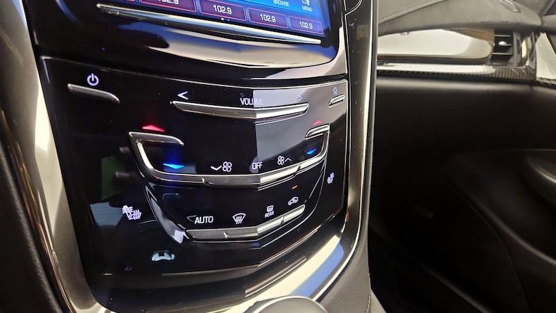 2016 Cadillac ELR  16