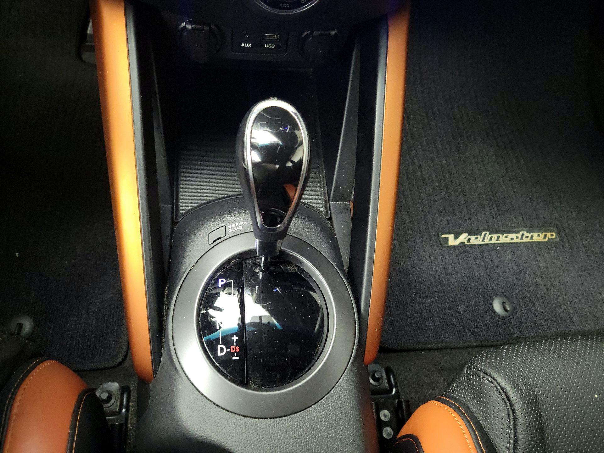 Thumbnail: 2017 Hyundai Veloster - 17