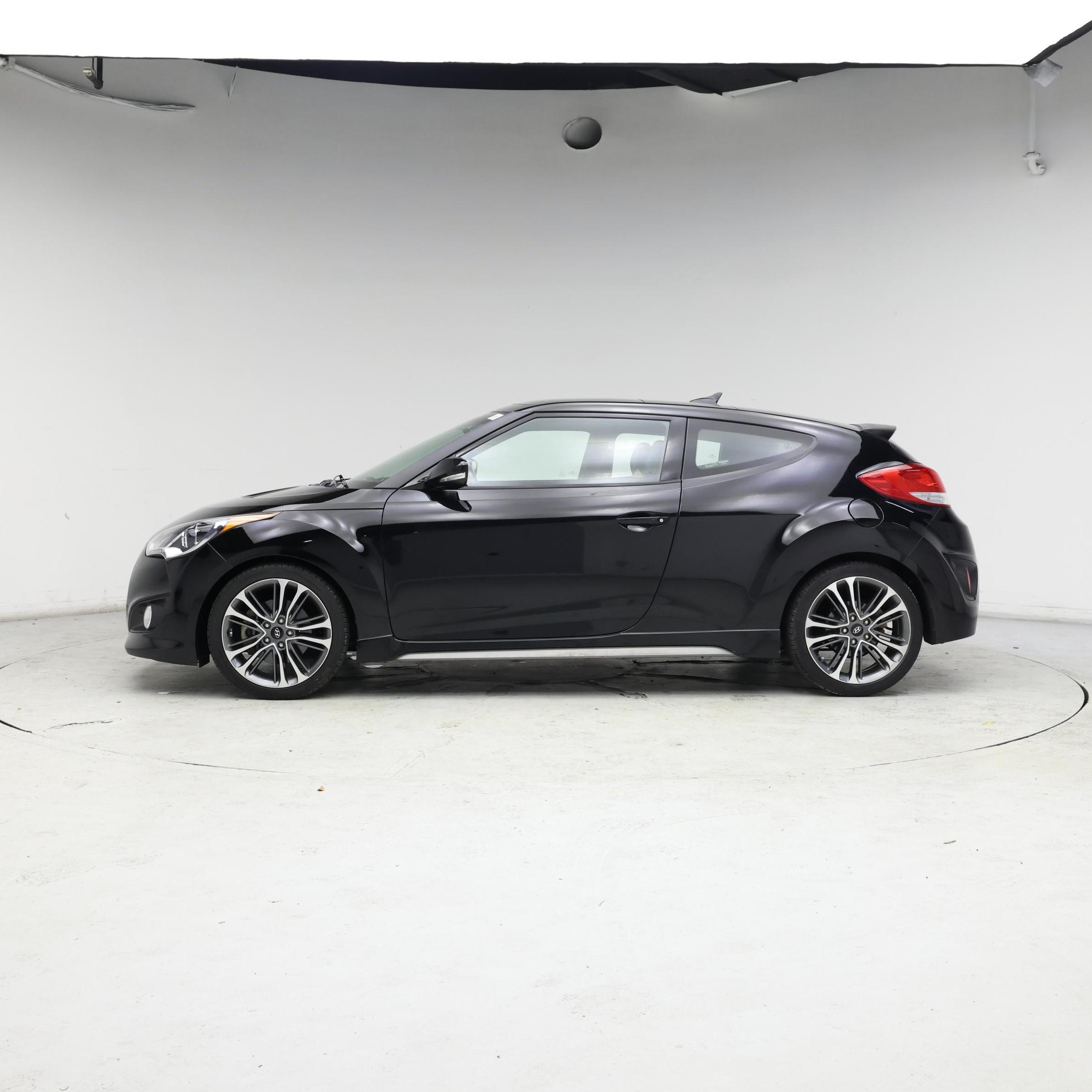 Thumbnail: 2017 Hyundai Veloster - 3