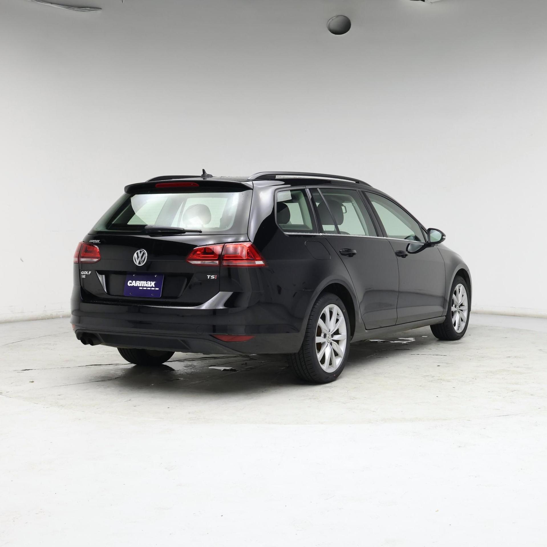Thumbnail: 2016 Volkswagen Golf - 8