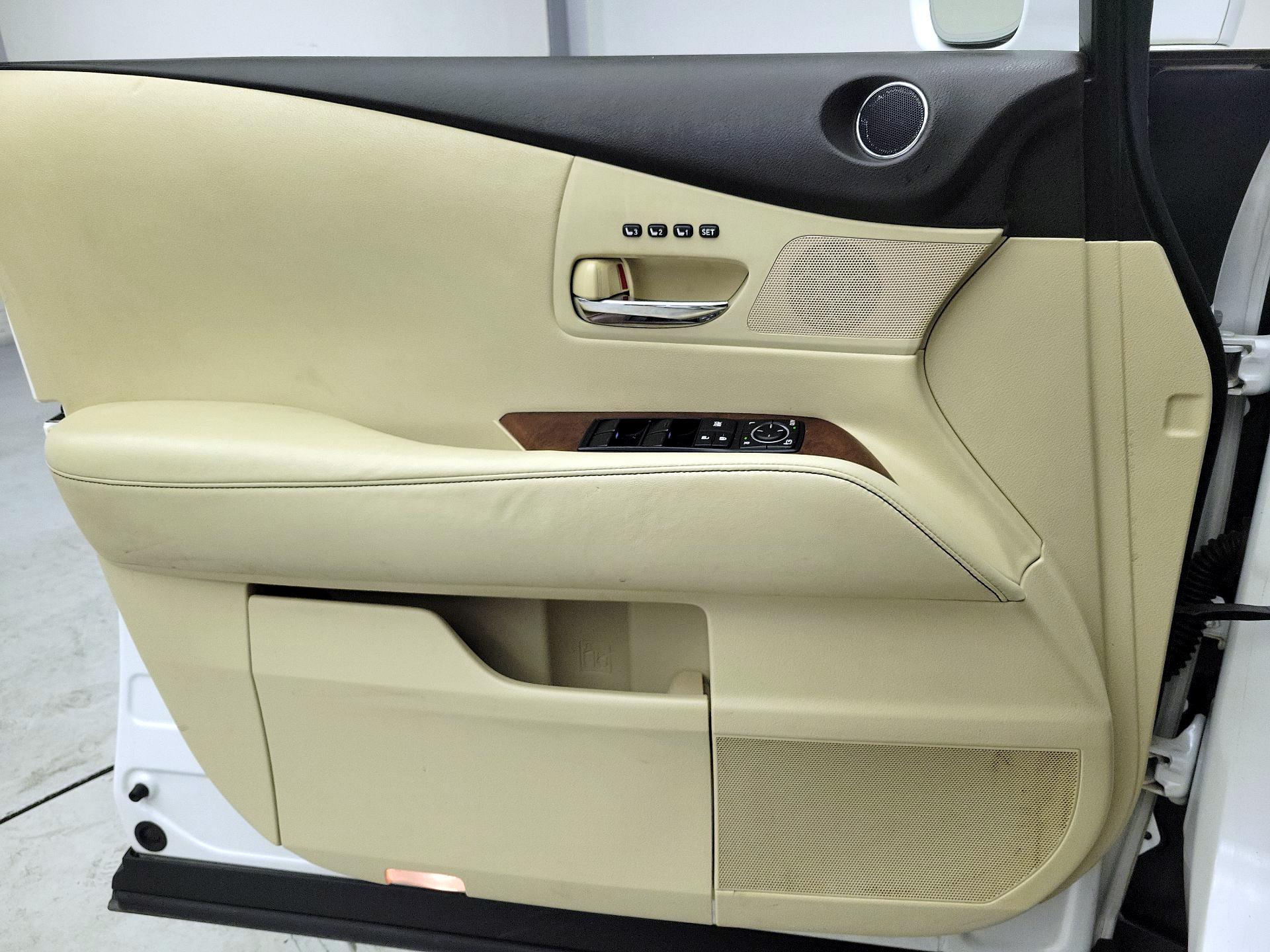 Thumbnail: 2014 Lexus RX - 12