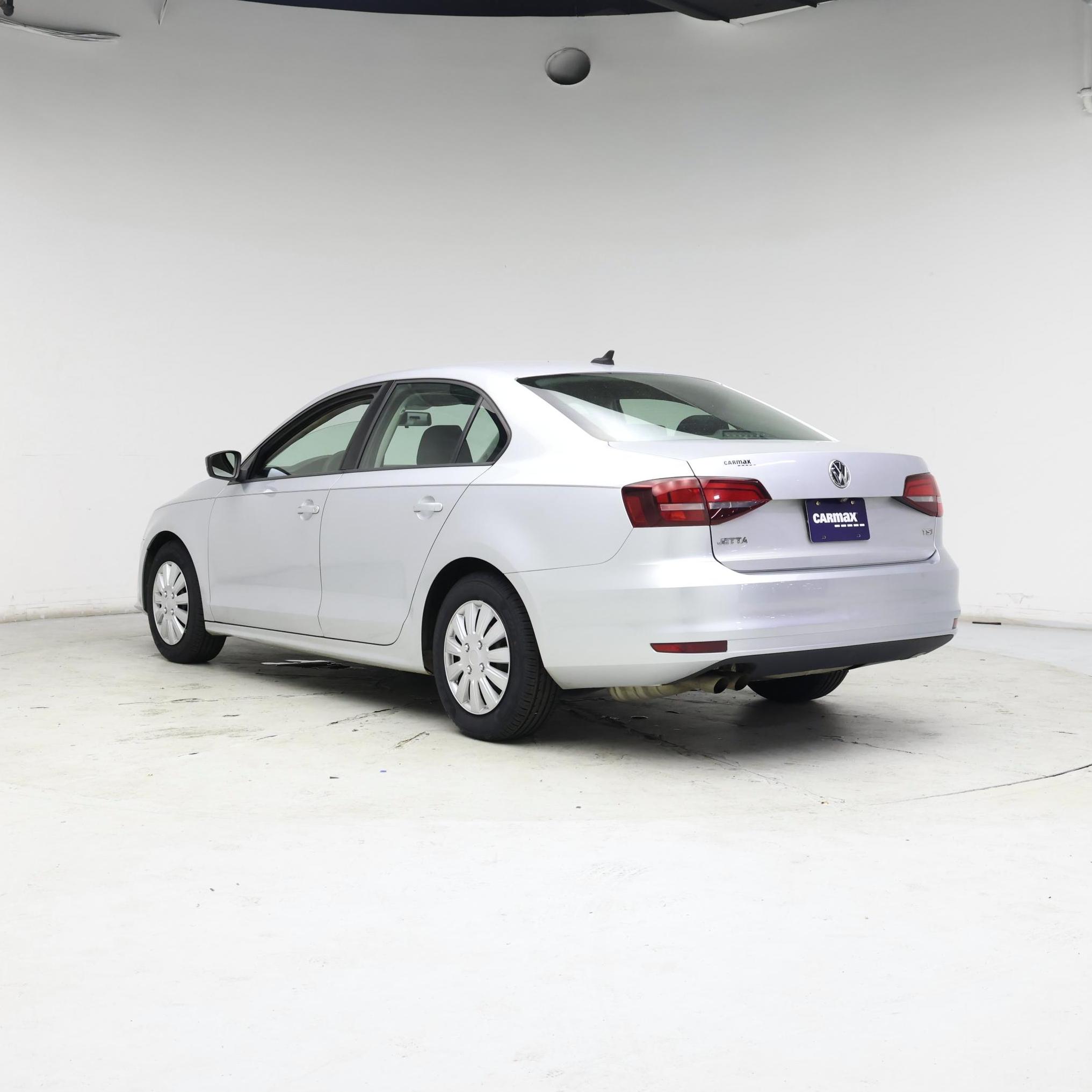 Thumbnail: 2016 Volkswagen Jetta - 2