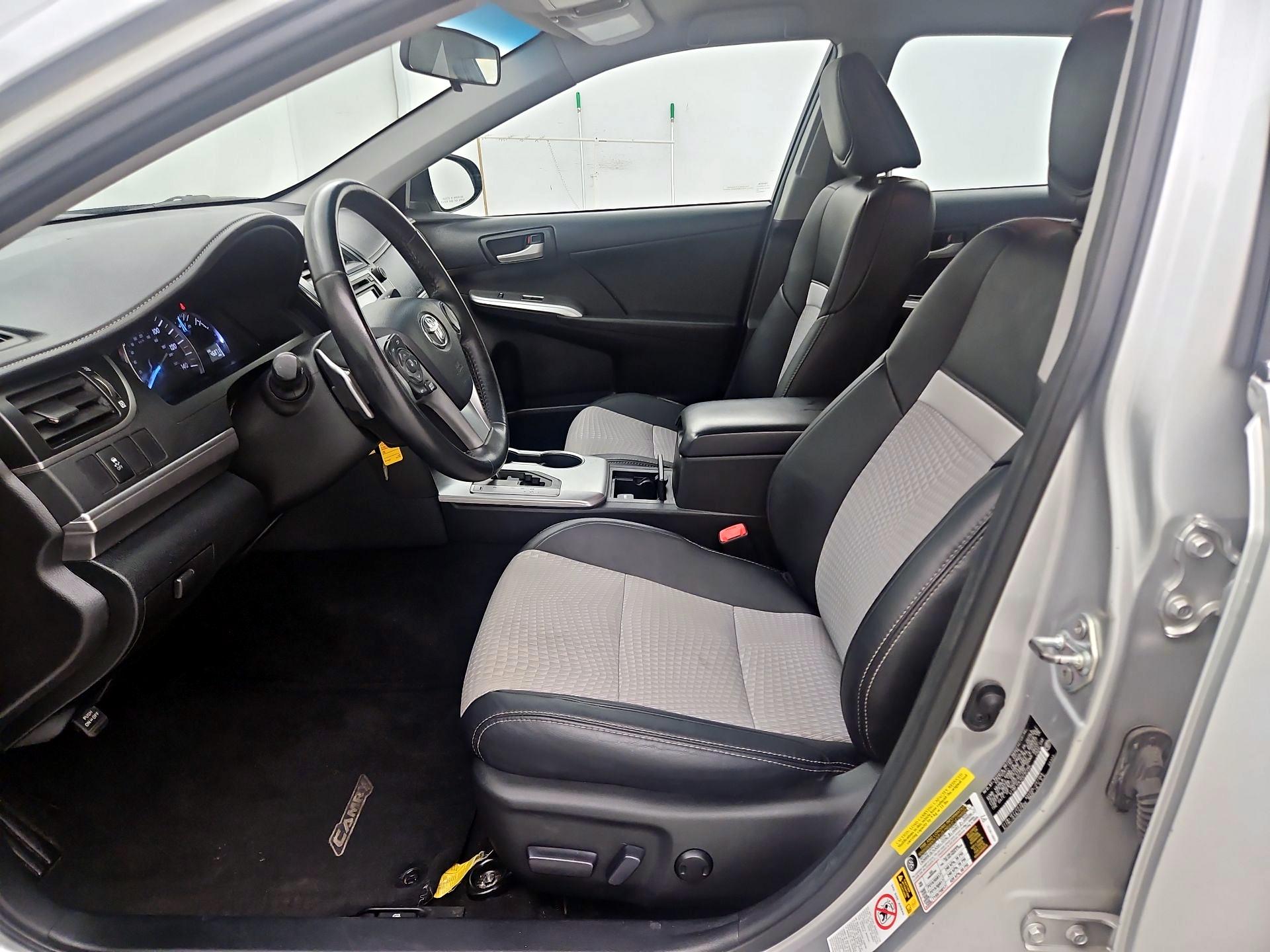 Thumbnail: 2014 Toyota Camry - 11
