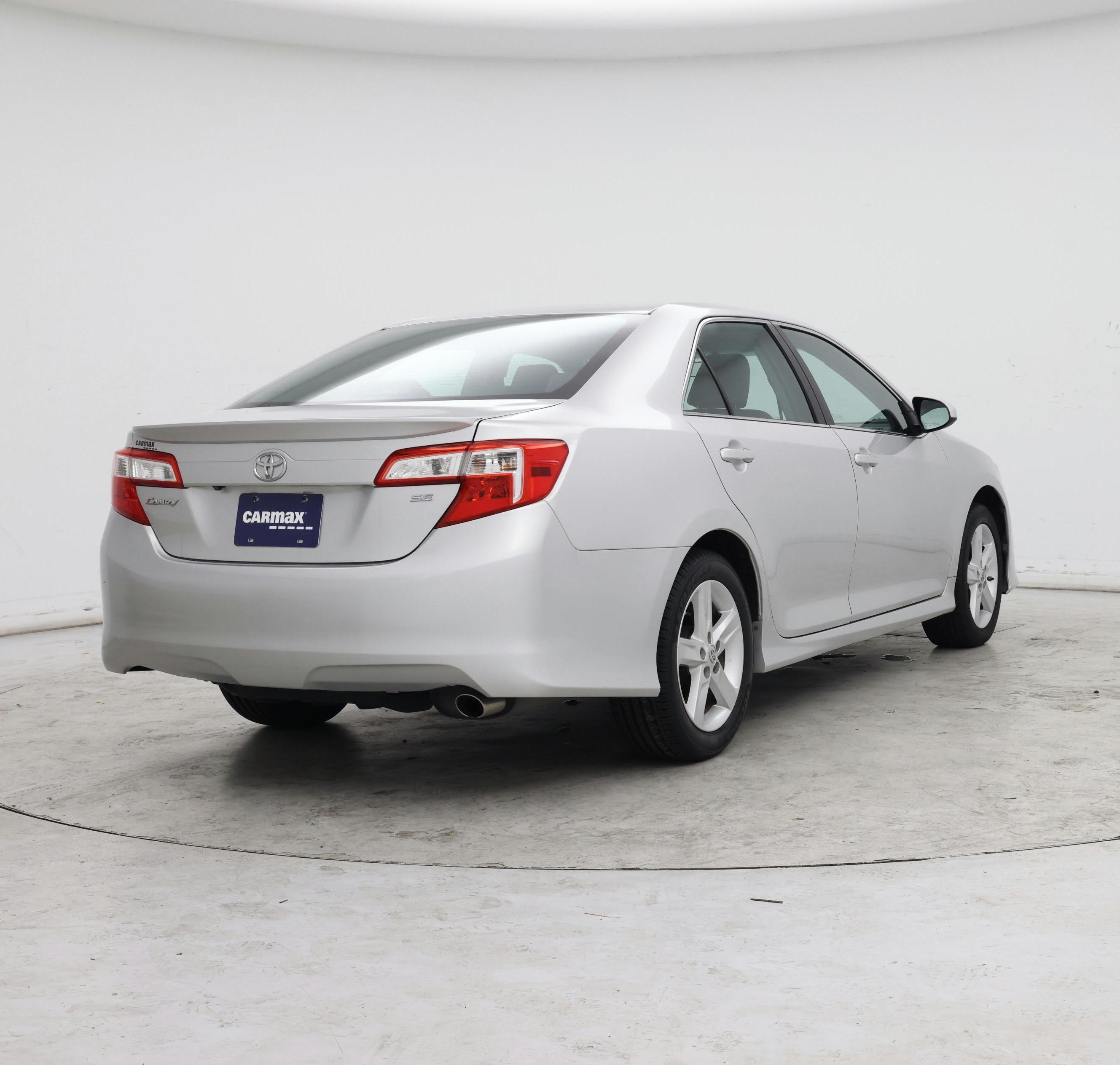 Thumbnail: 2014 Toyota Camry - 8