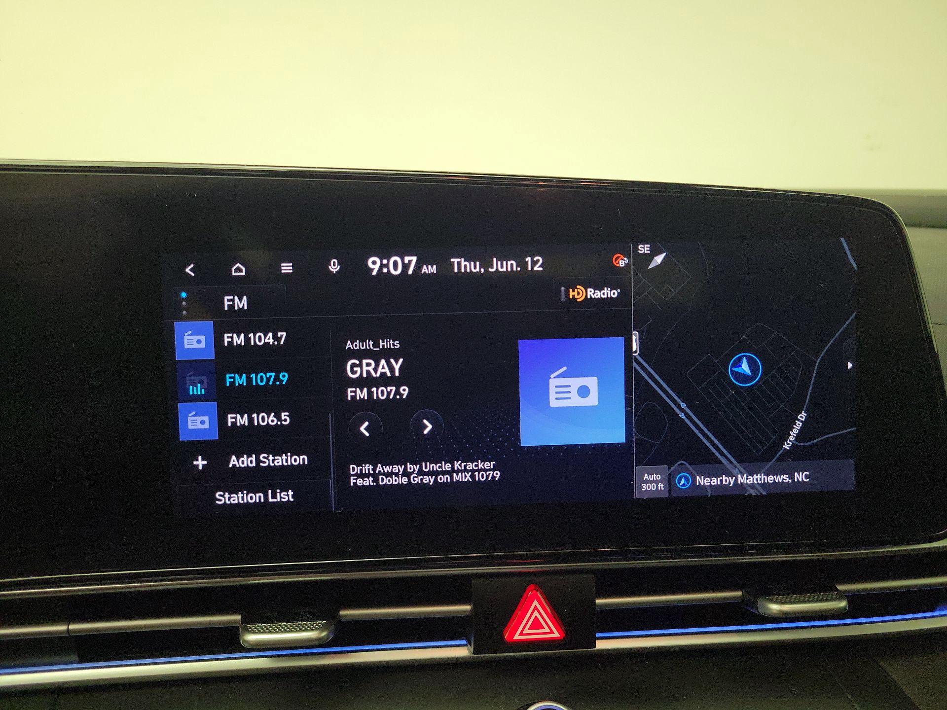 Thumbnail: 2022 Hyundai Elantra - 16