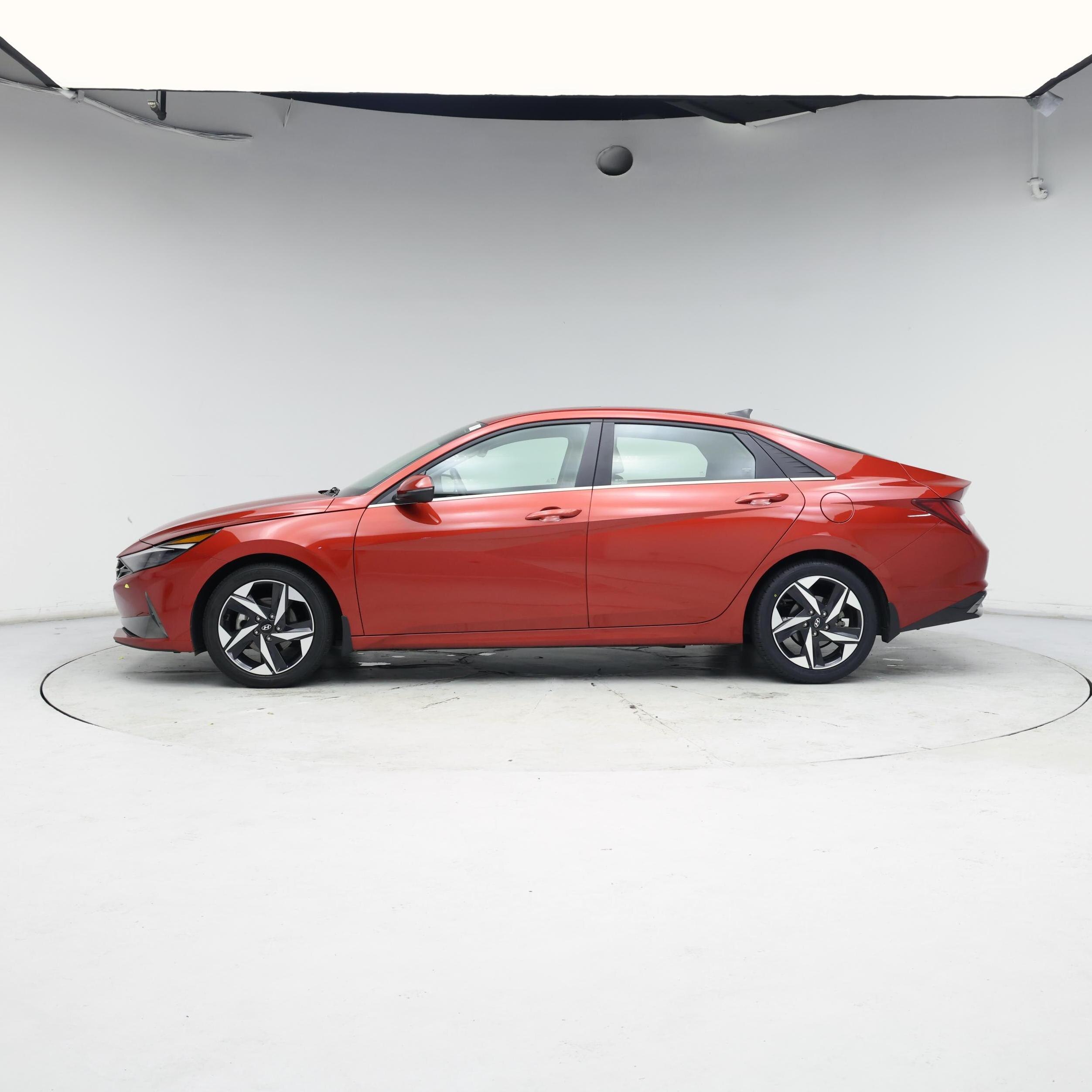 Thumbnail: 2022 Hyundai Elantra - 3
