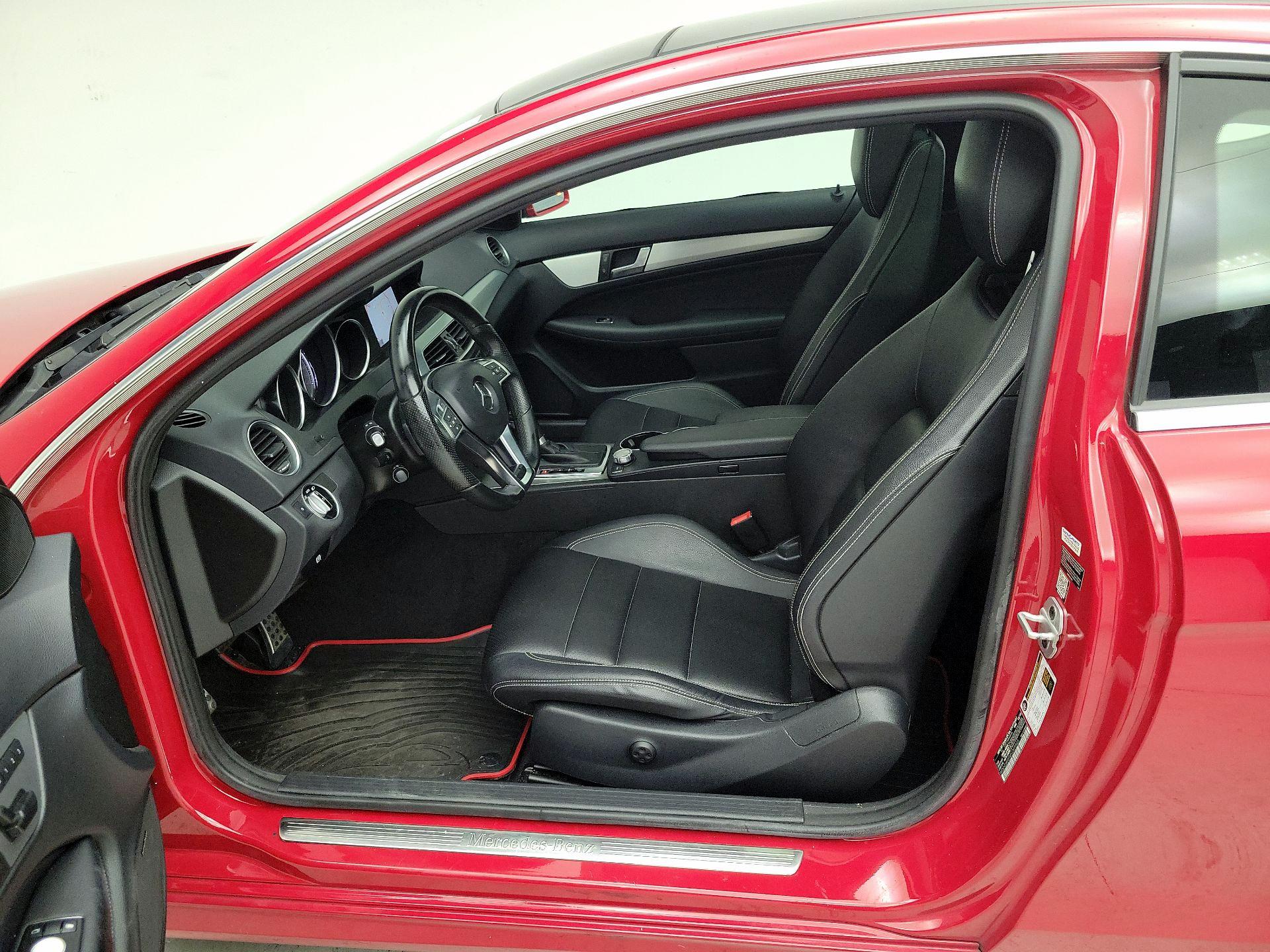 Thumbnail: 2015 Mercedes-Benz C-Class - 11
