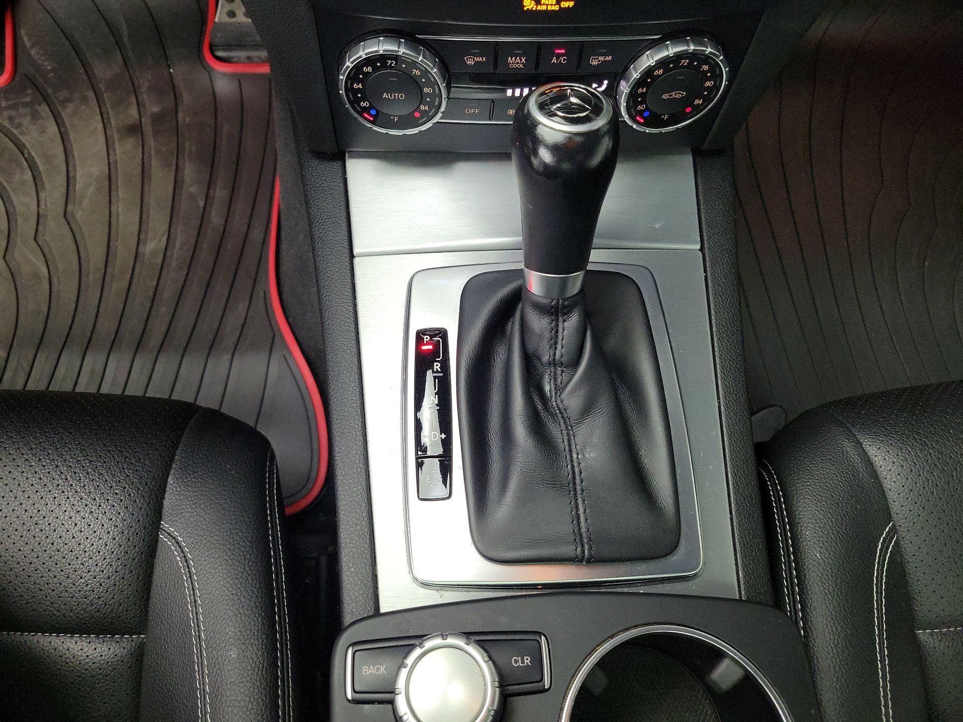 Thumbnail: 2015 Mercedes-Benz C-Class - 18