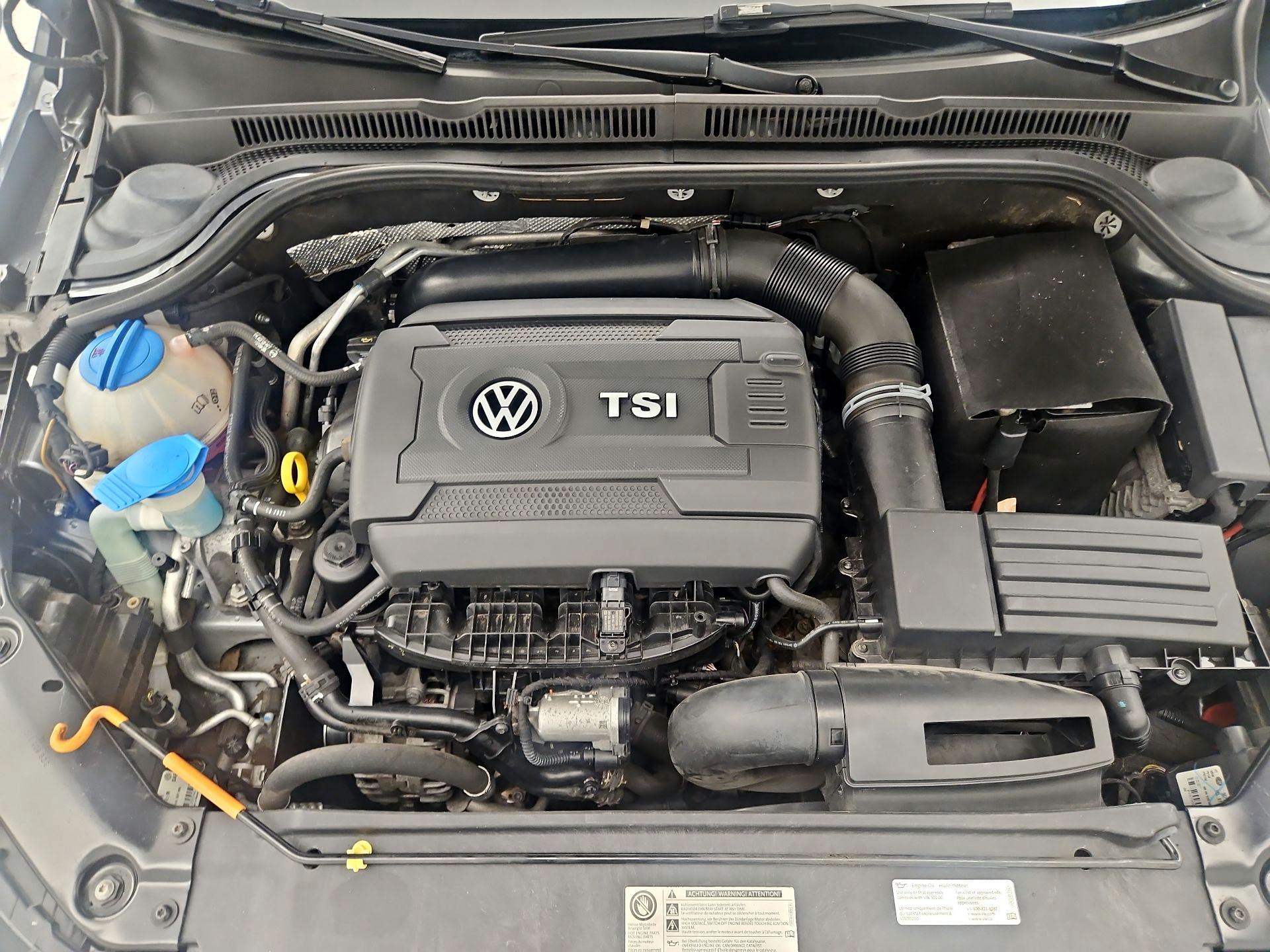 Thumbnail: 2014 Volkswagen Jetta - 19