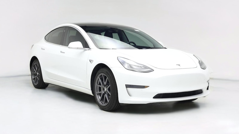 2019 Tesla Model 3 Standard Range Hero Image