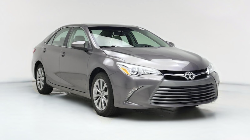 2017 Toyota Camry XLE Hero Image