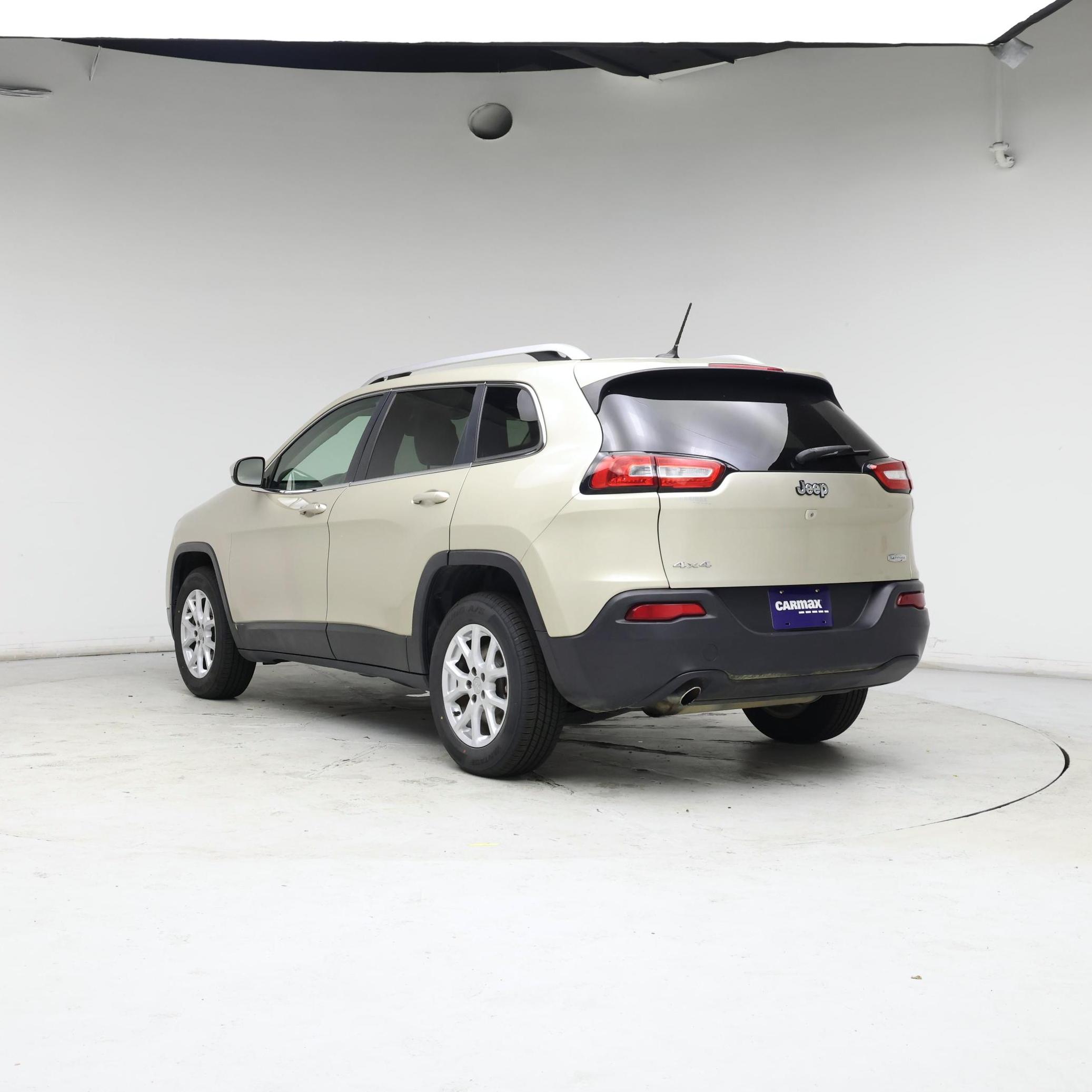Thumbnail: 2015 Jeep Cherokee - 2