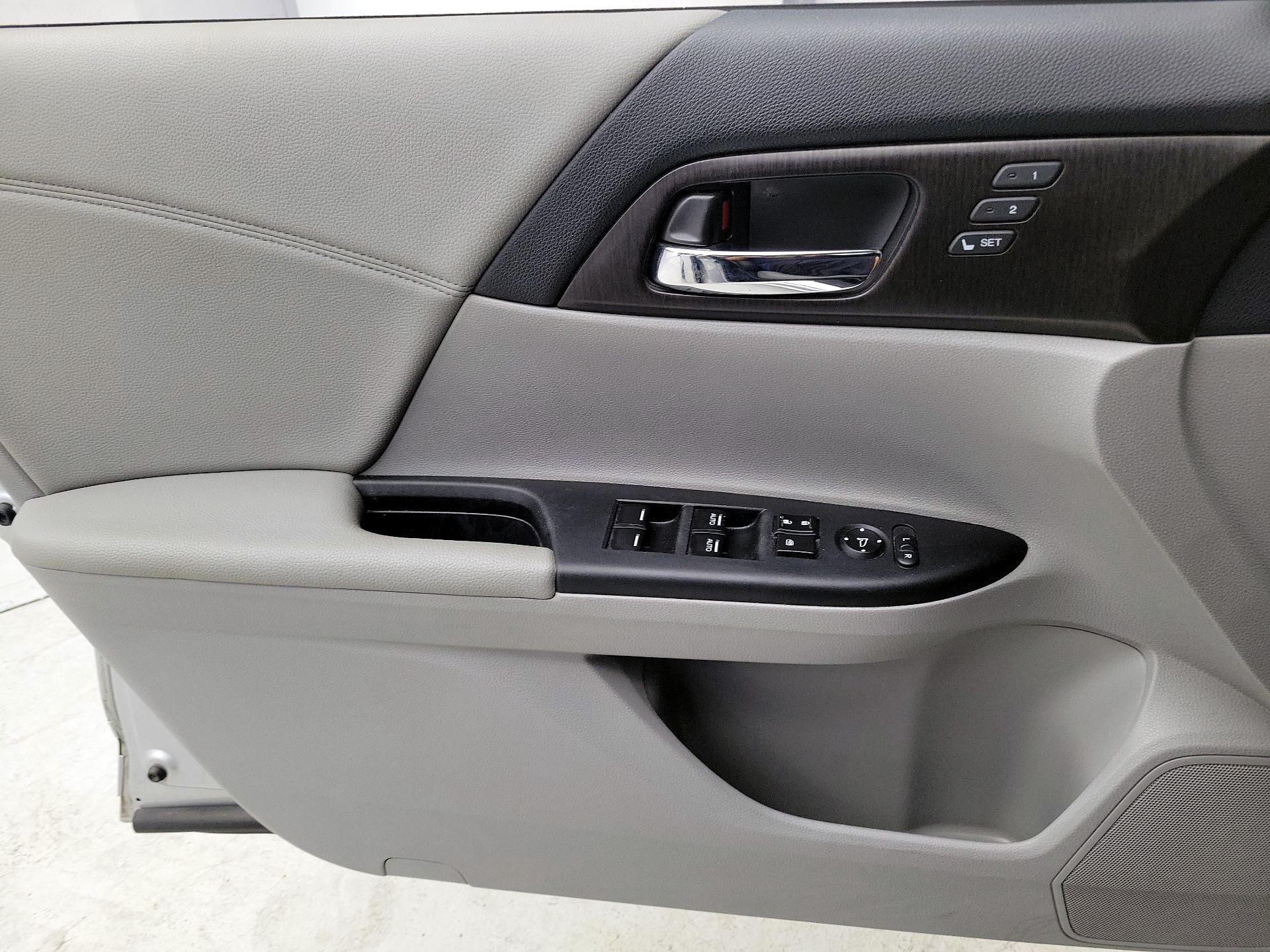 Thumbnail: 2014 Honda Accord - 12