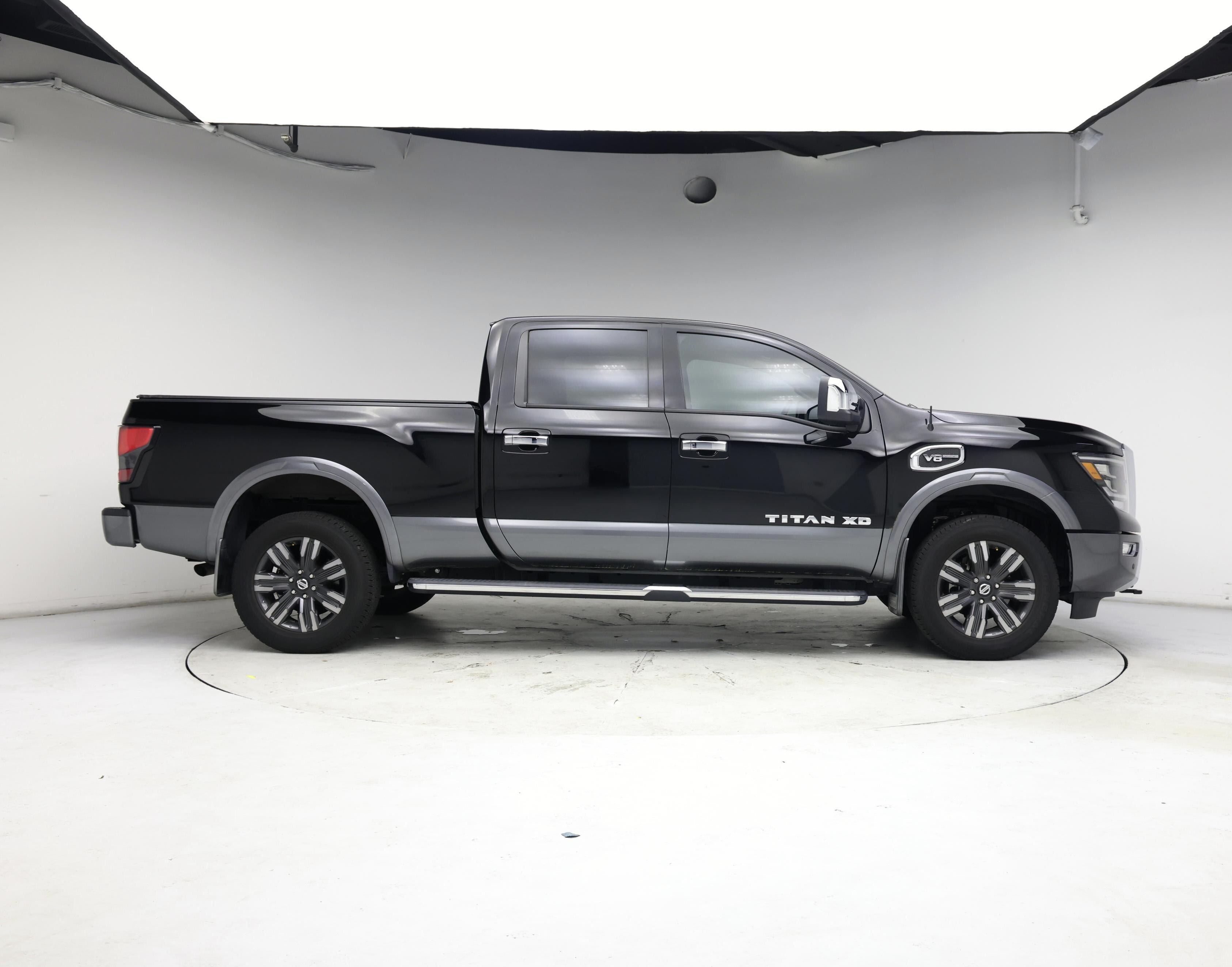 Thumbnail: 2021 Nissan Titan - 7