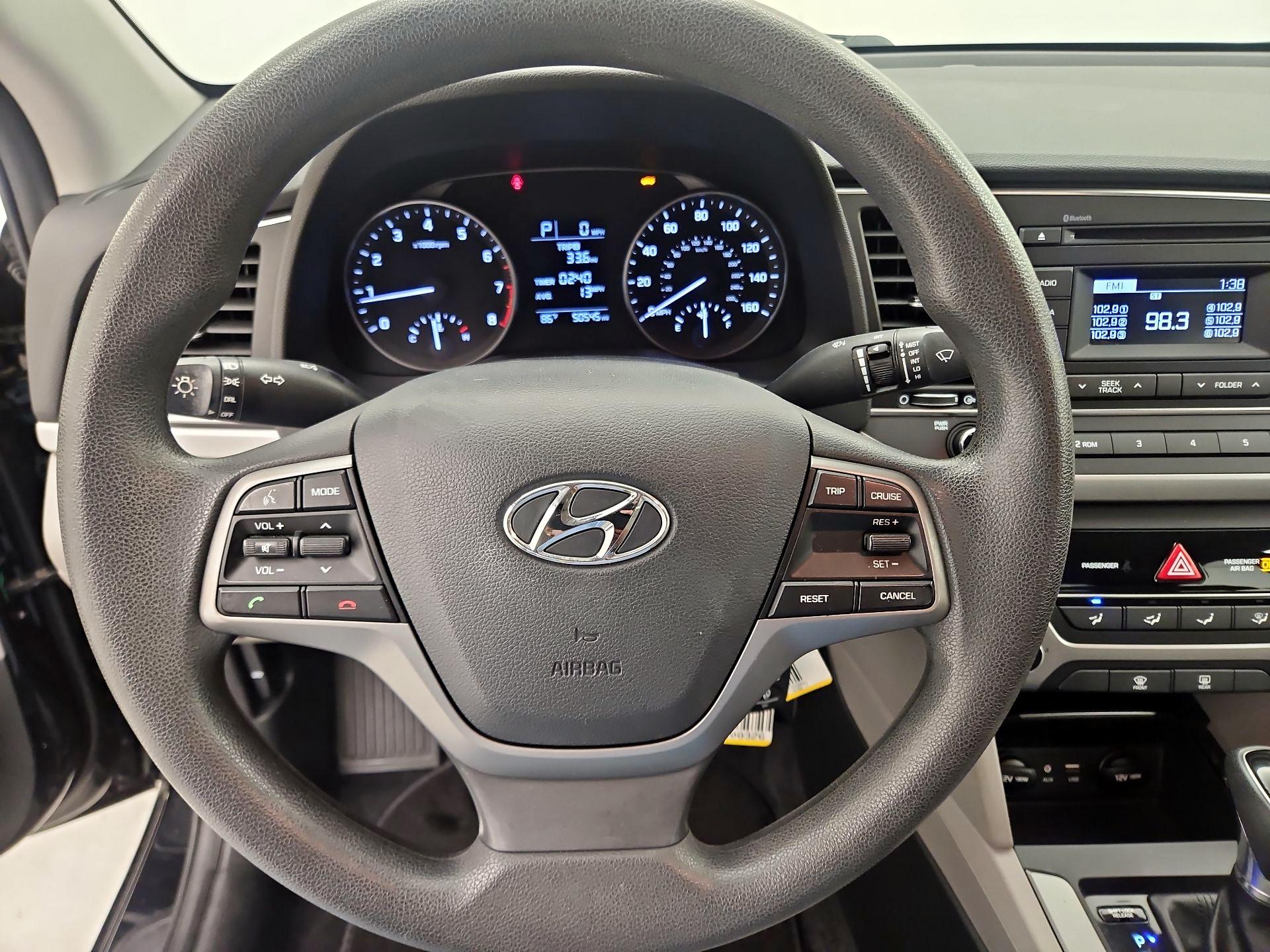 Thumbnail: 2018 Hyundai Elantra - 10