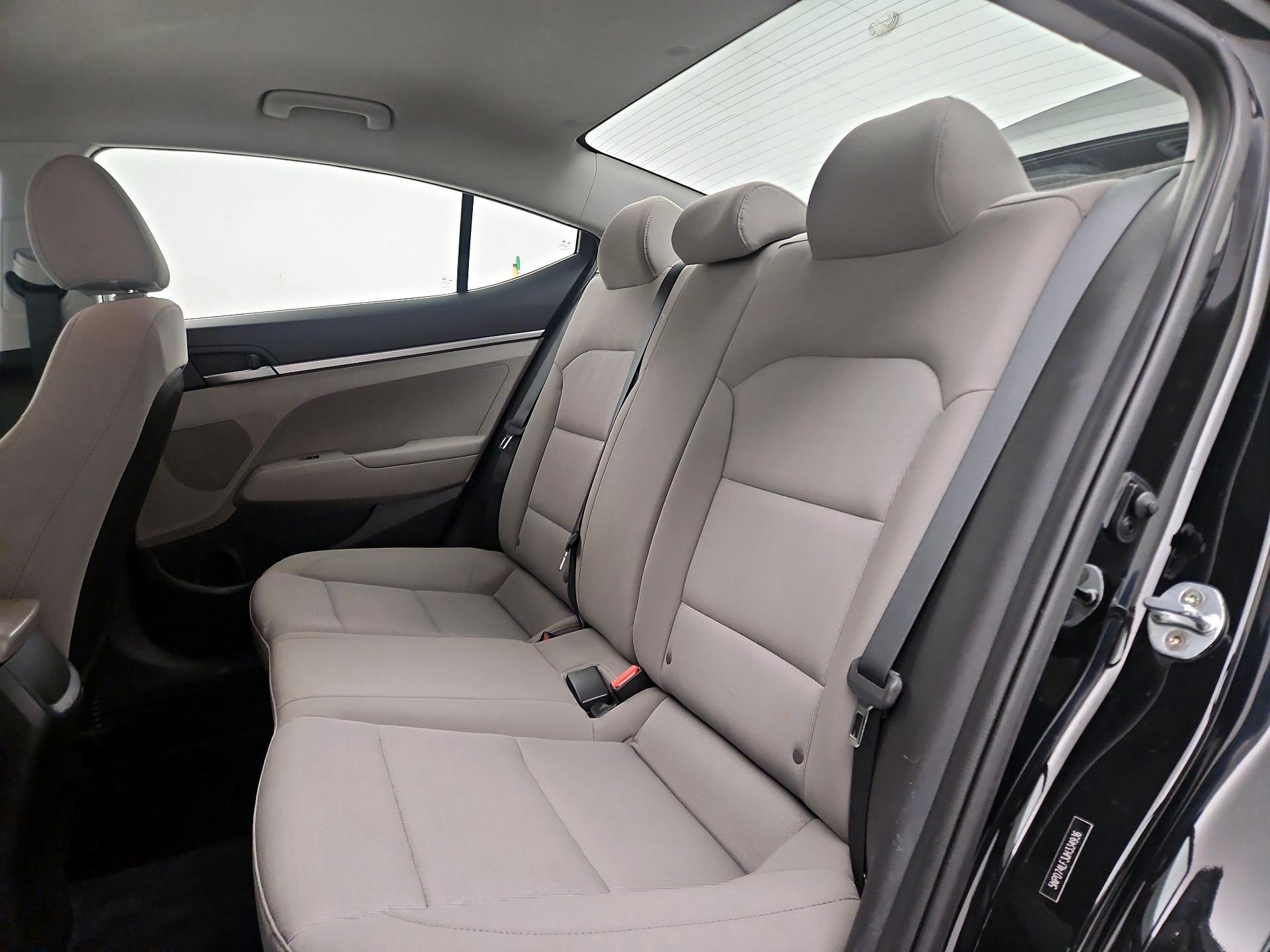 Thumbnail: 2018 Hyundai Elantra - 18