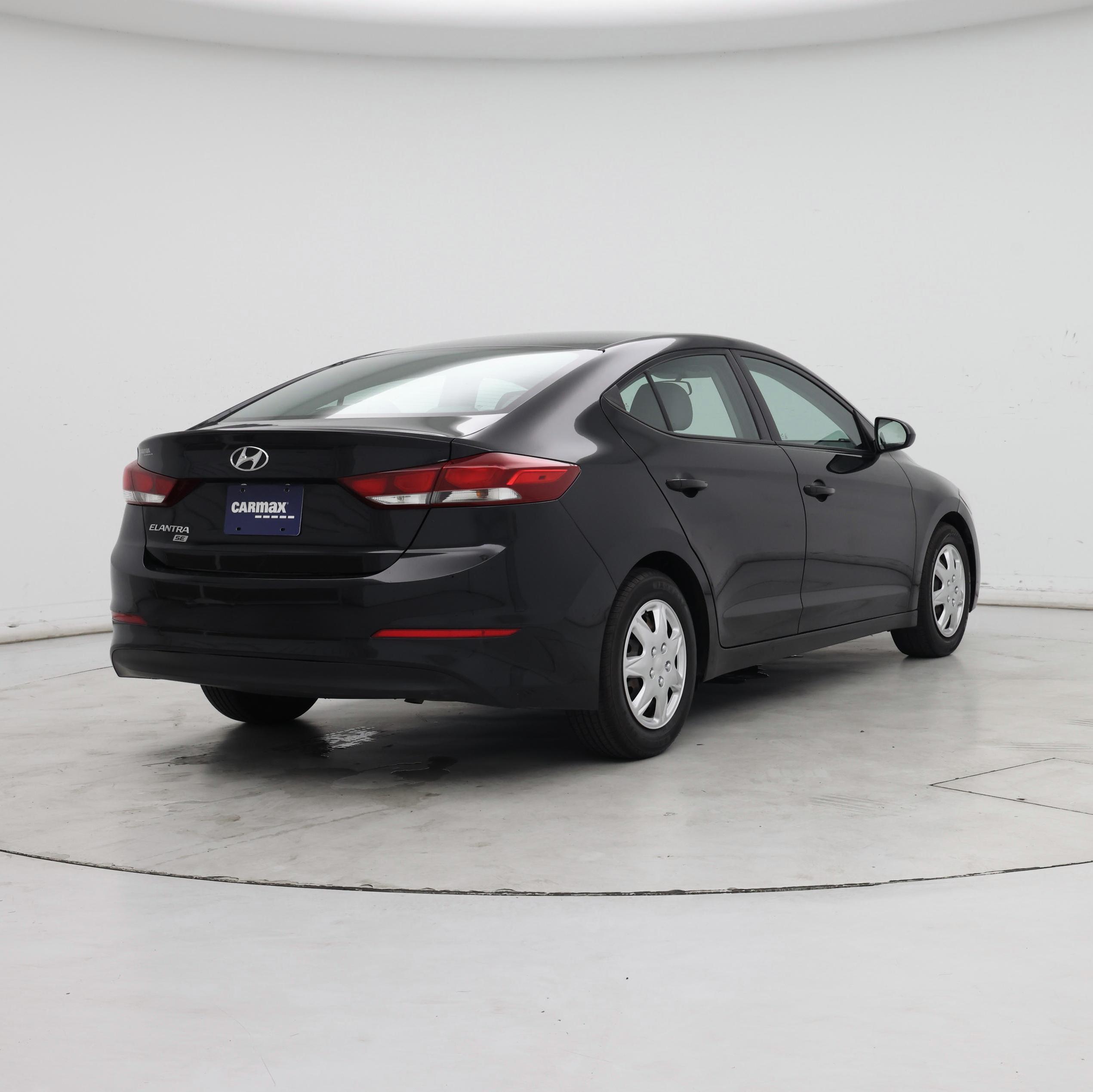 Thumbnail: 2018 Hyundai Elantra - 8