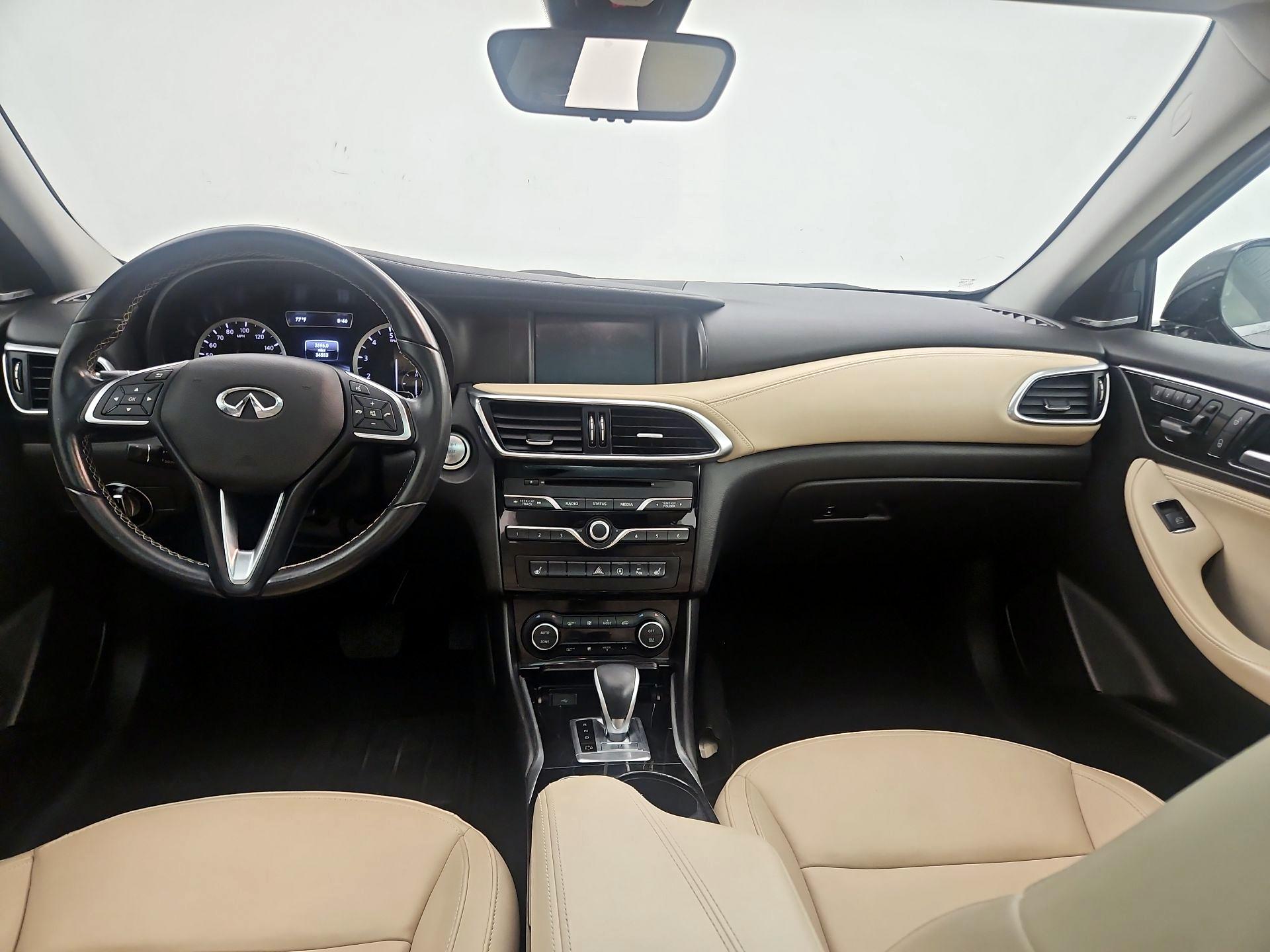 Thumbnail: 2018 INFINITI QX30 - 9