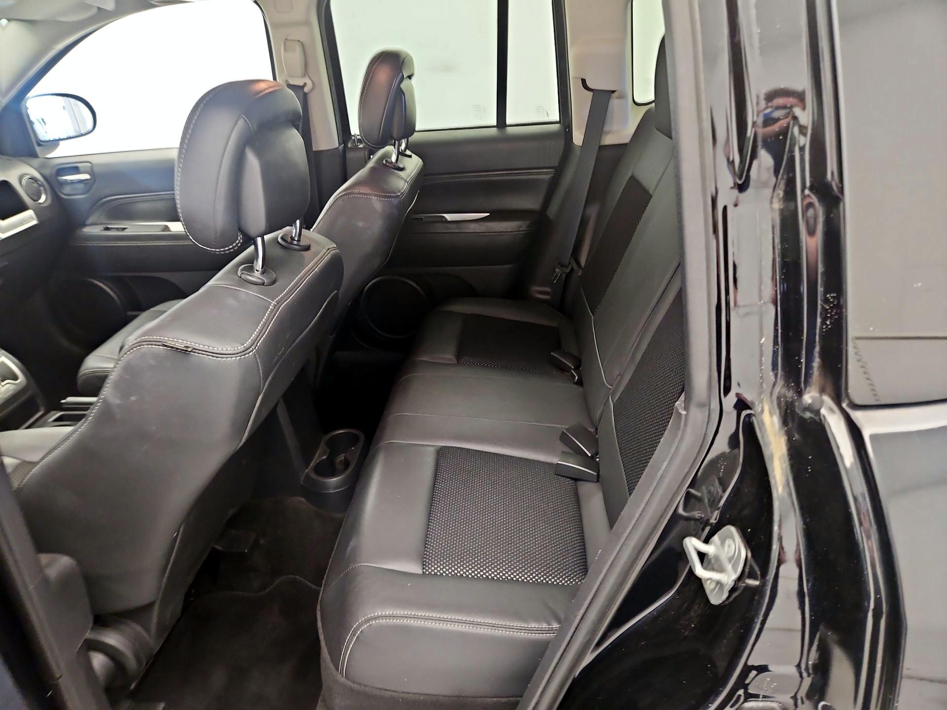 Thumbnail: 2014 Jeep Compass - 18