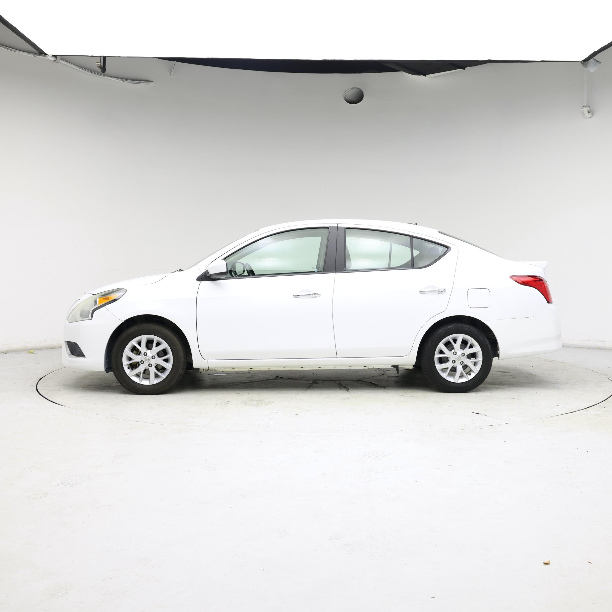 Thumbnail: 2018 Nissan Versa - 3