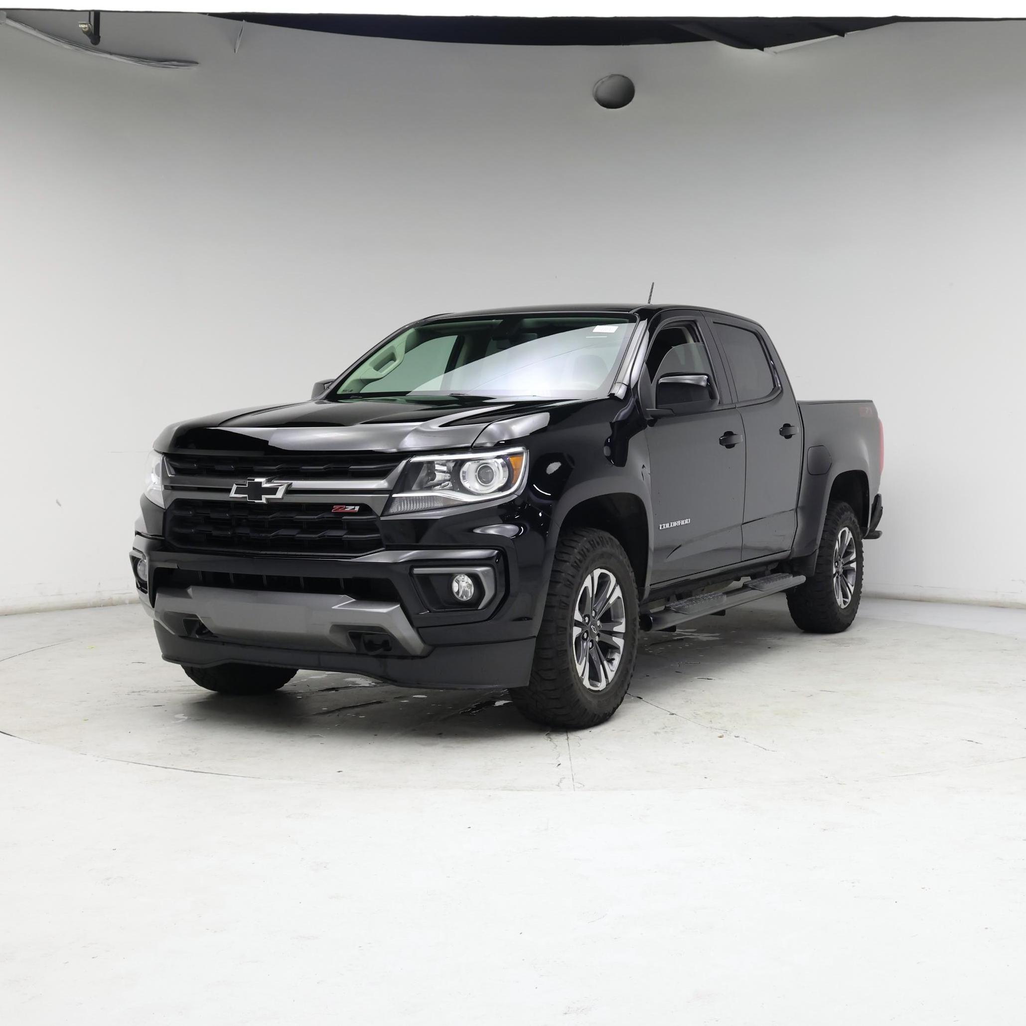 Thumbnail: 2022 Chevrolet Colorado - 4