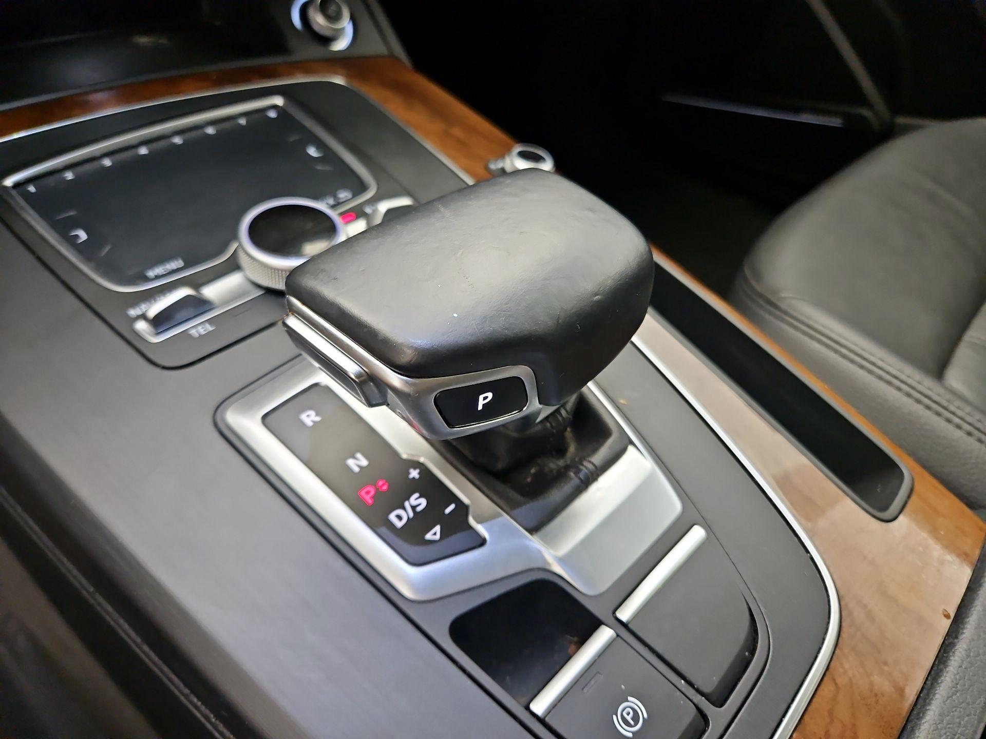 Thumbnail: 2018 Audi Q5 - 18