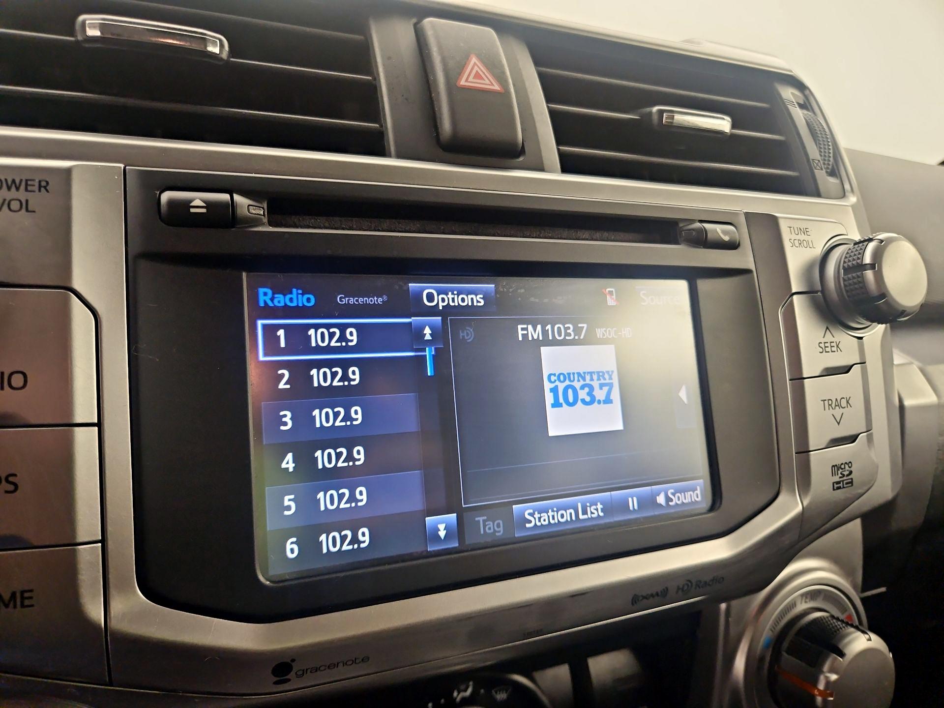 Thumbnail: 2016 Toyota 4Runner - 15