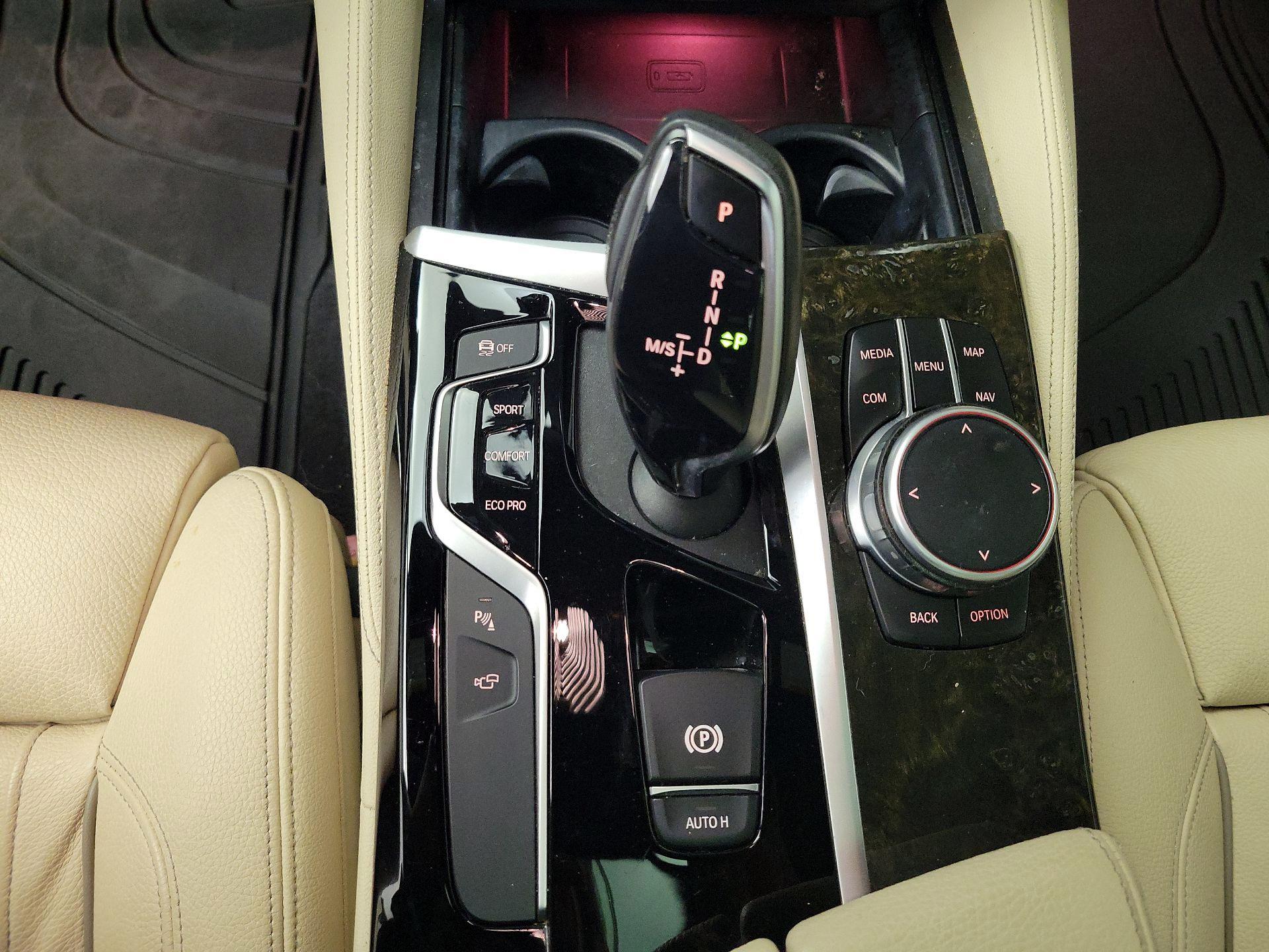 Thumbnail: 2020 BMW 5 Series - 18