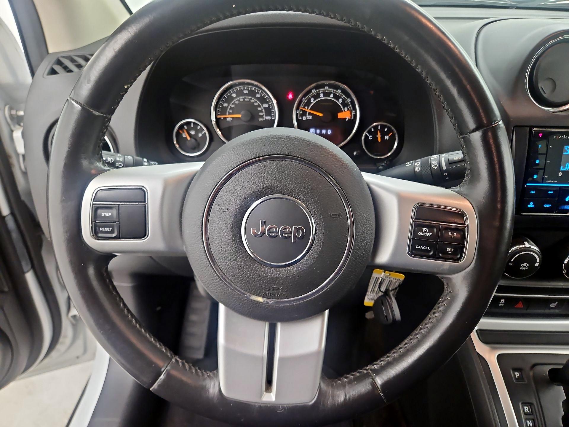 Thumbnail: 2016 Jeep Compass - 10