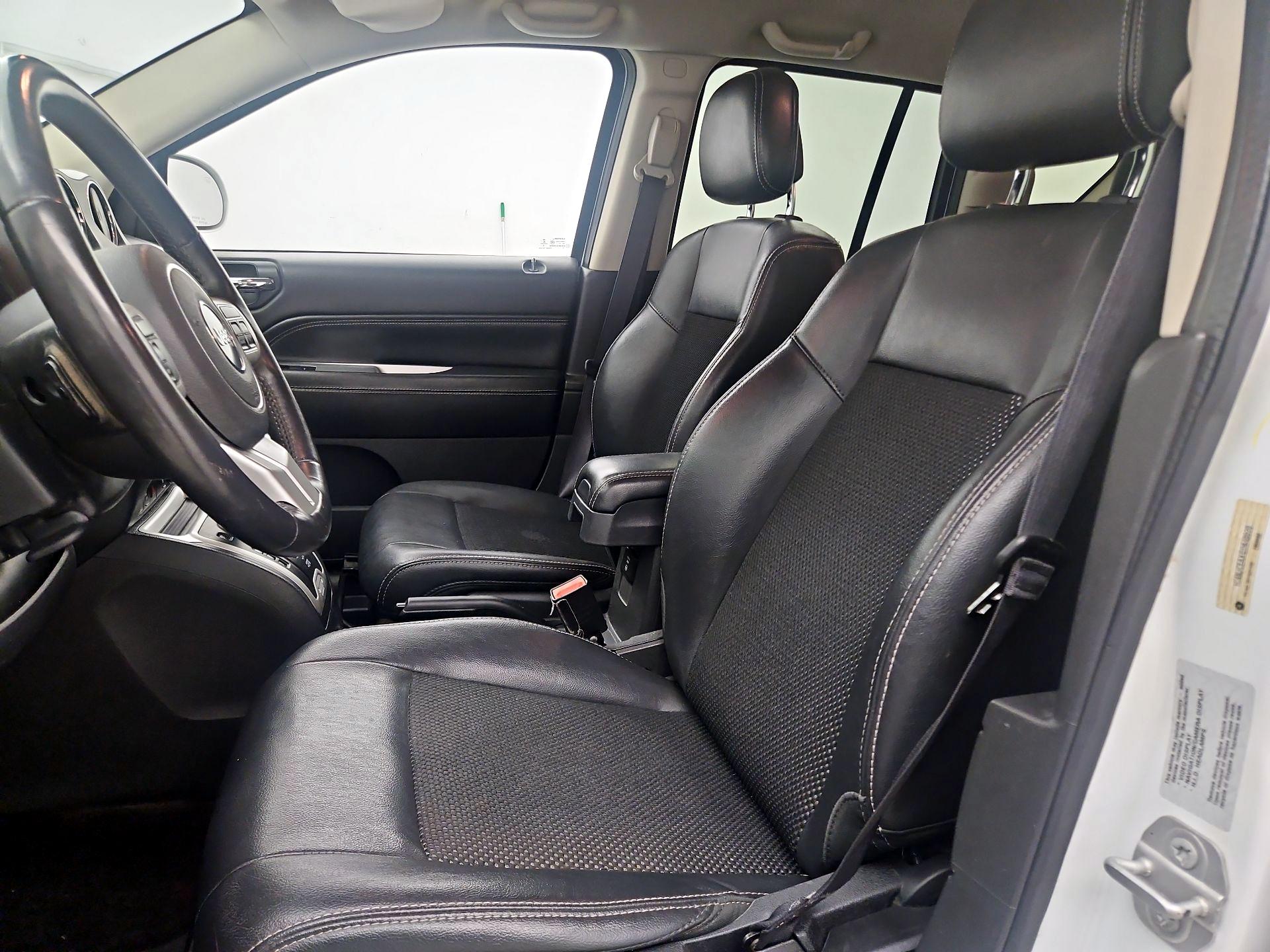 Thumbnail: 2016 Jeep Compass - 11
