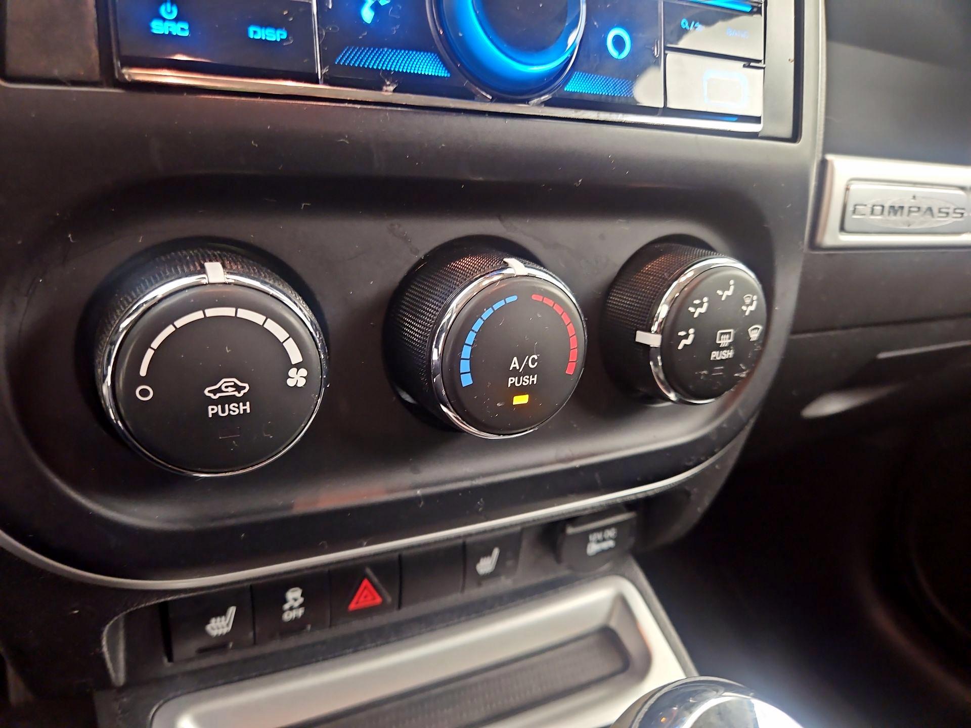 Thumbnail: 2016 Jeep Compass - 14