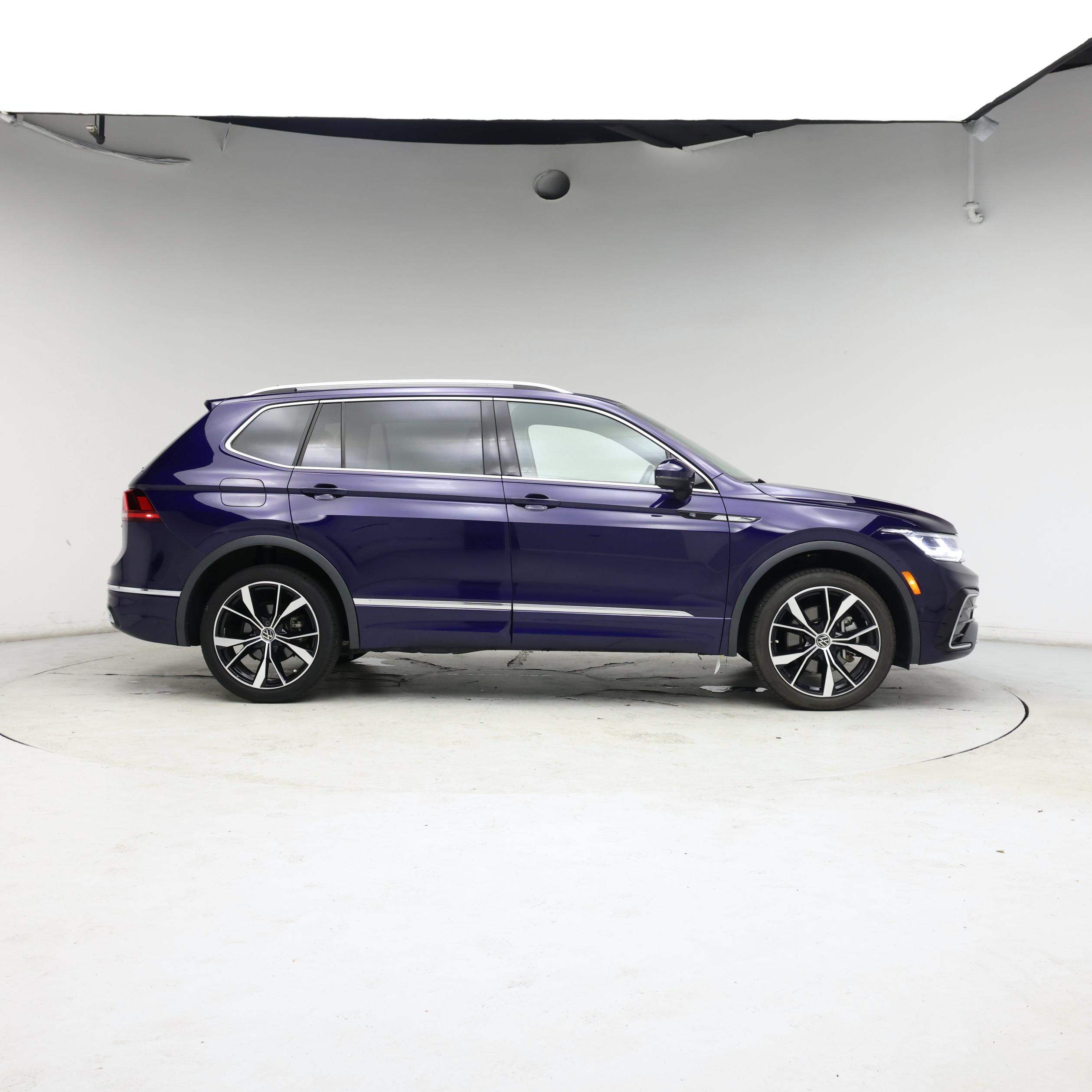 Thumbnail: 2022 Volkswagen Tiguan - 7