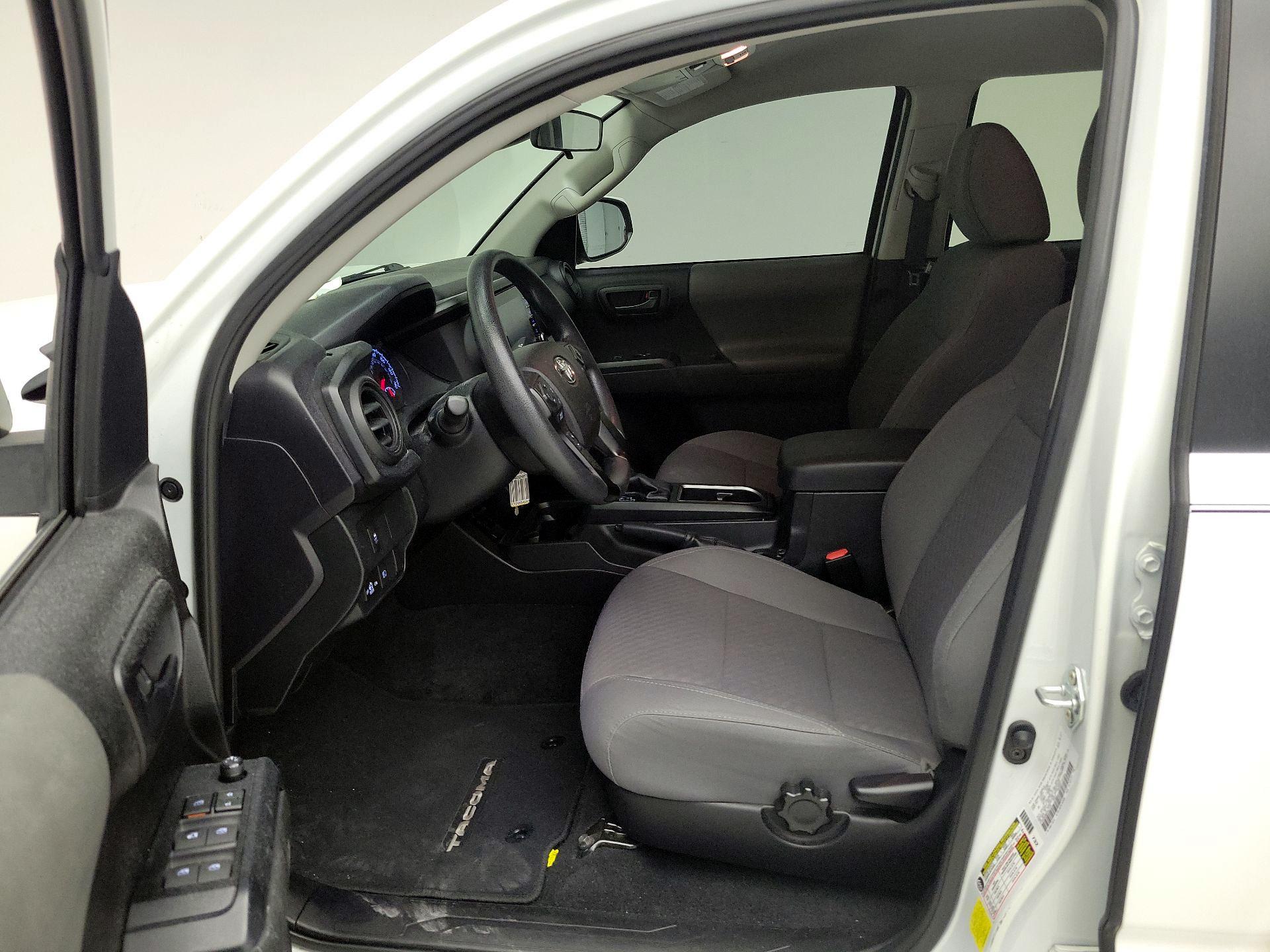 Thumbnail: 2021 Toyota Tacoma - 11