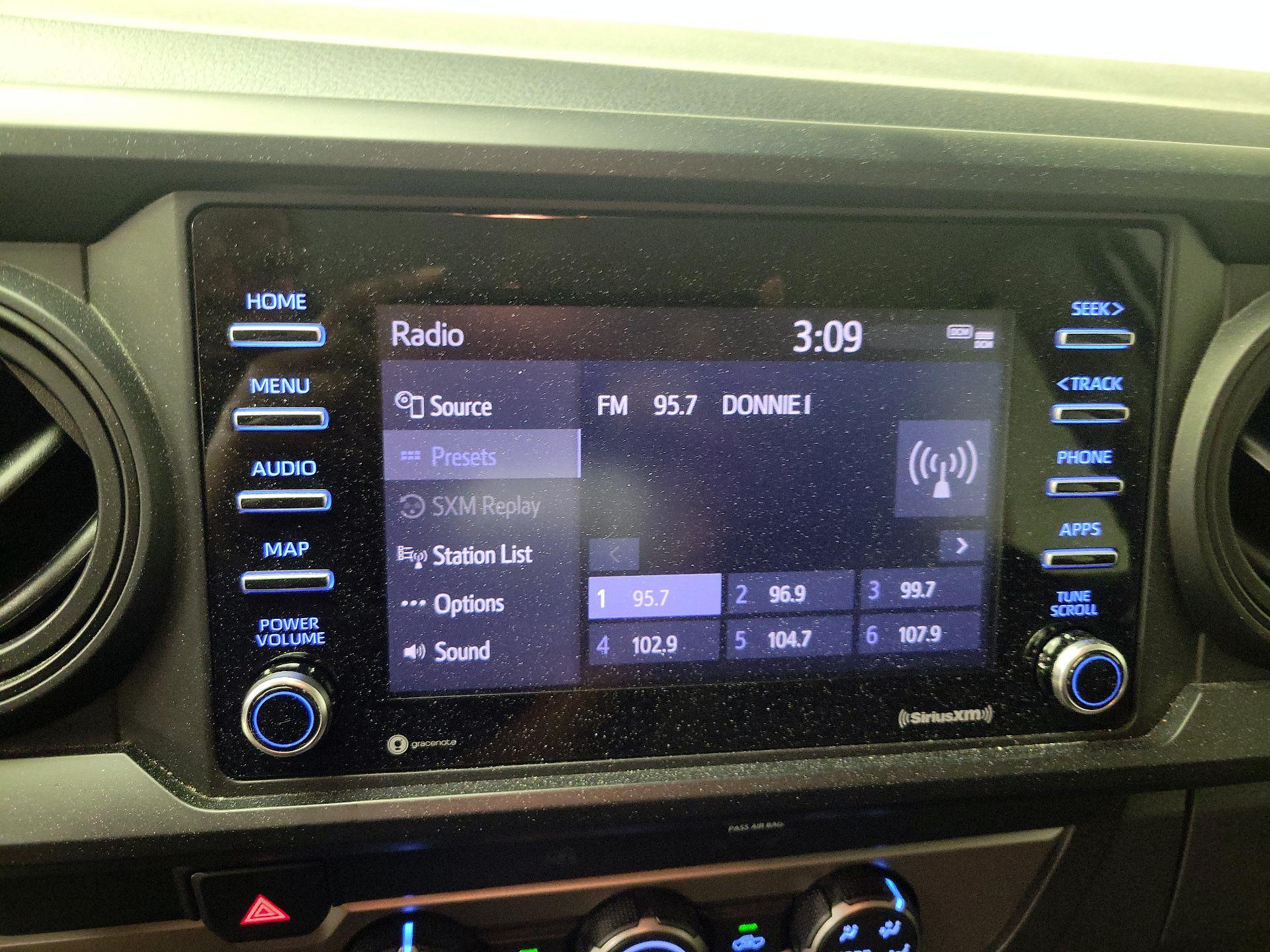 Thumbnail: 2021 Toyota Tacoma - 15