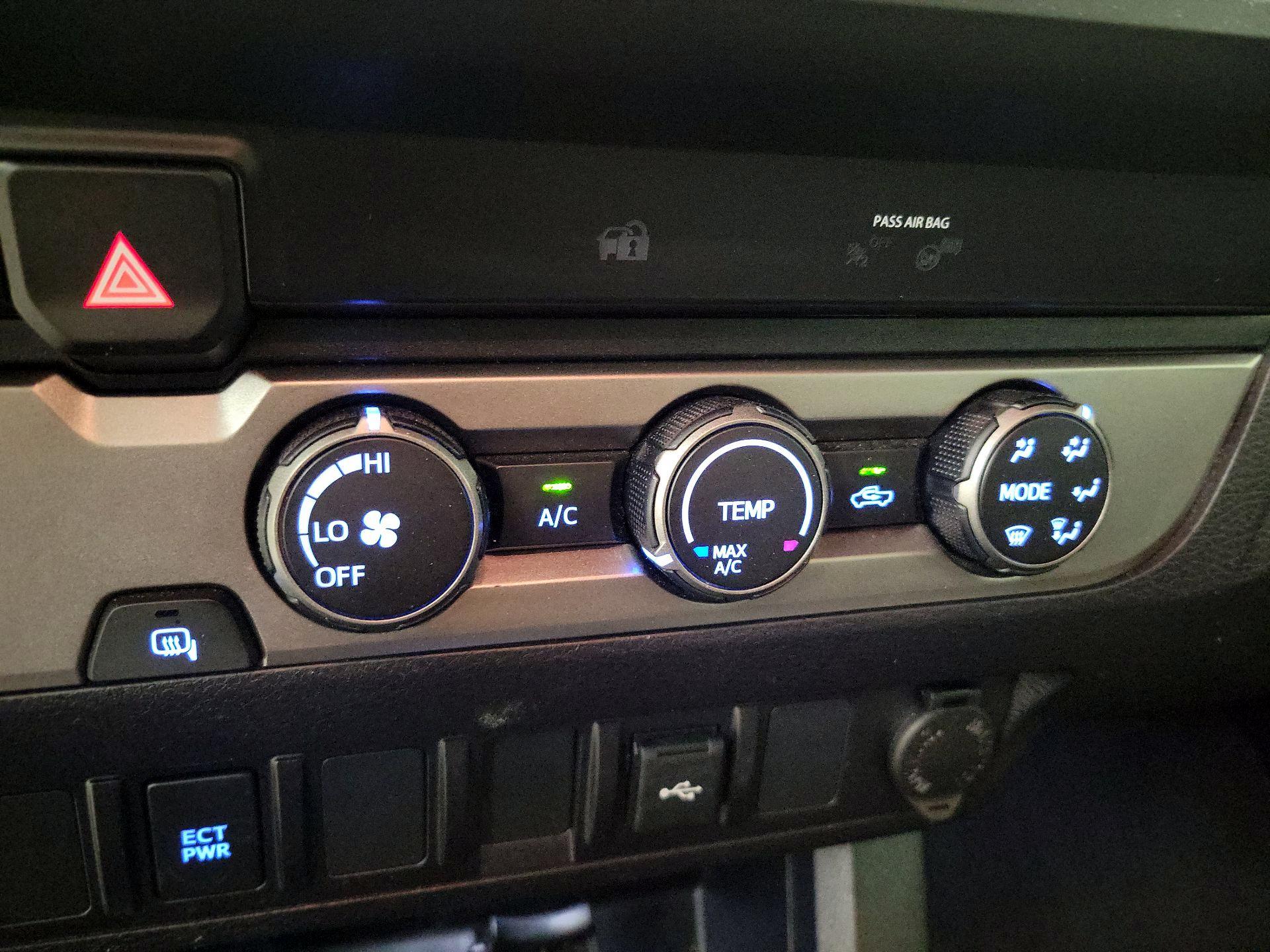 Thumbnail: 2021 Toyota Tacoma - 16